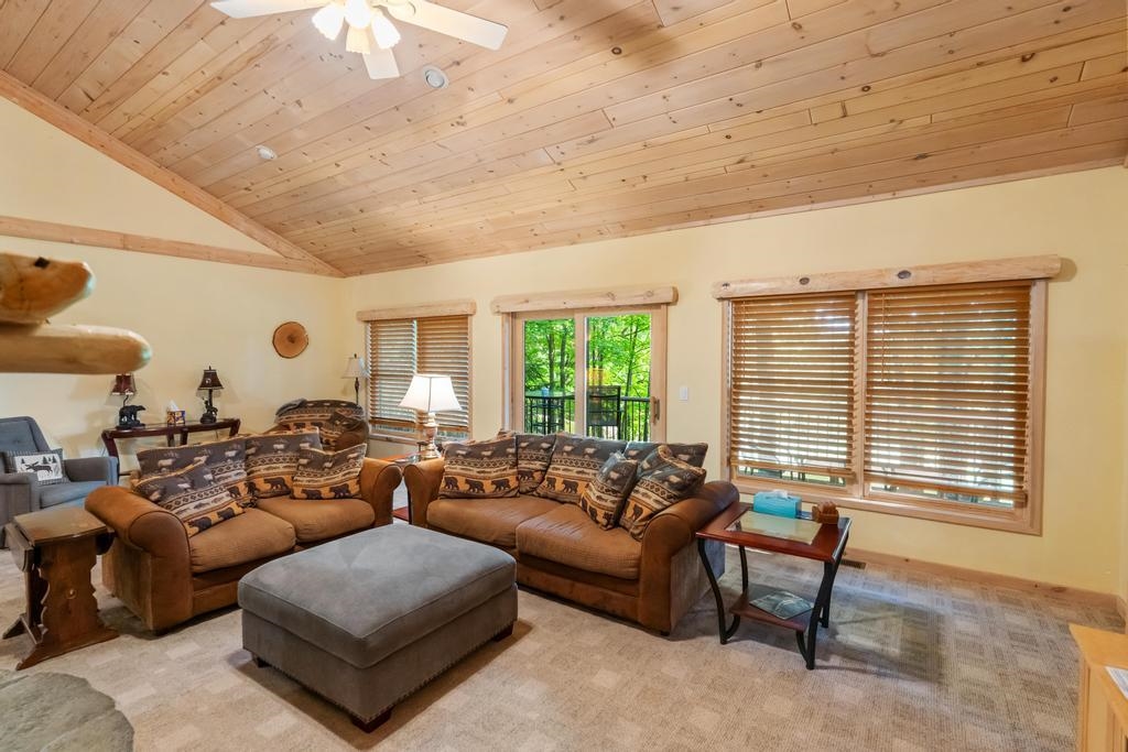 2658 Troon South Property Photo 6