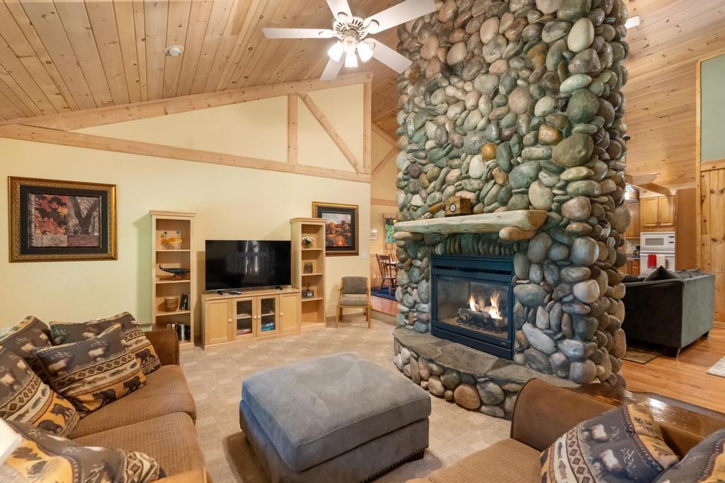 2658 Troon South Property Photo 7