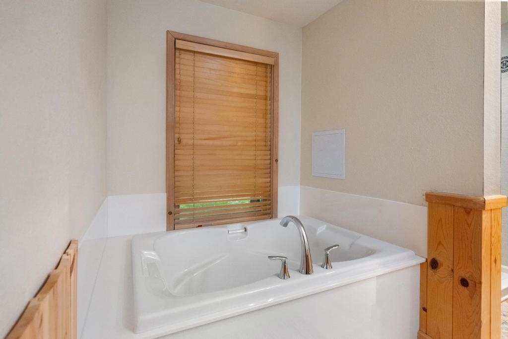 2658 Troon South Property Photo 17