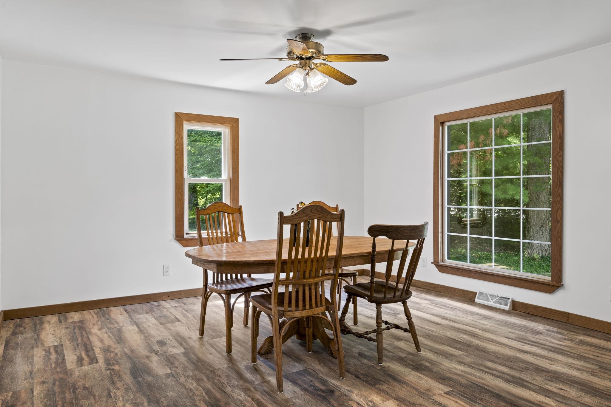 15049 Healy Lake Road Property Photo 16