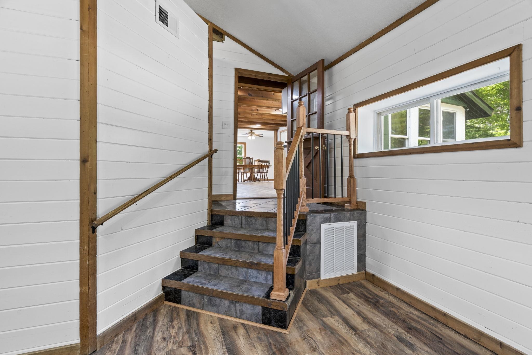15049 Healy Lake Road Property Photo 25