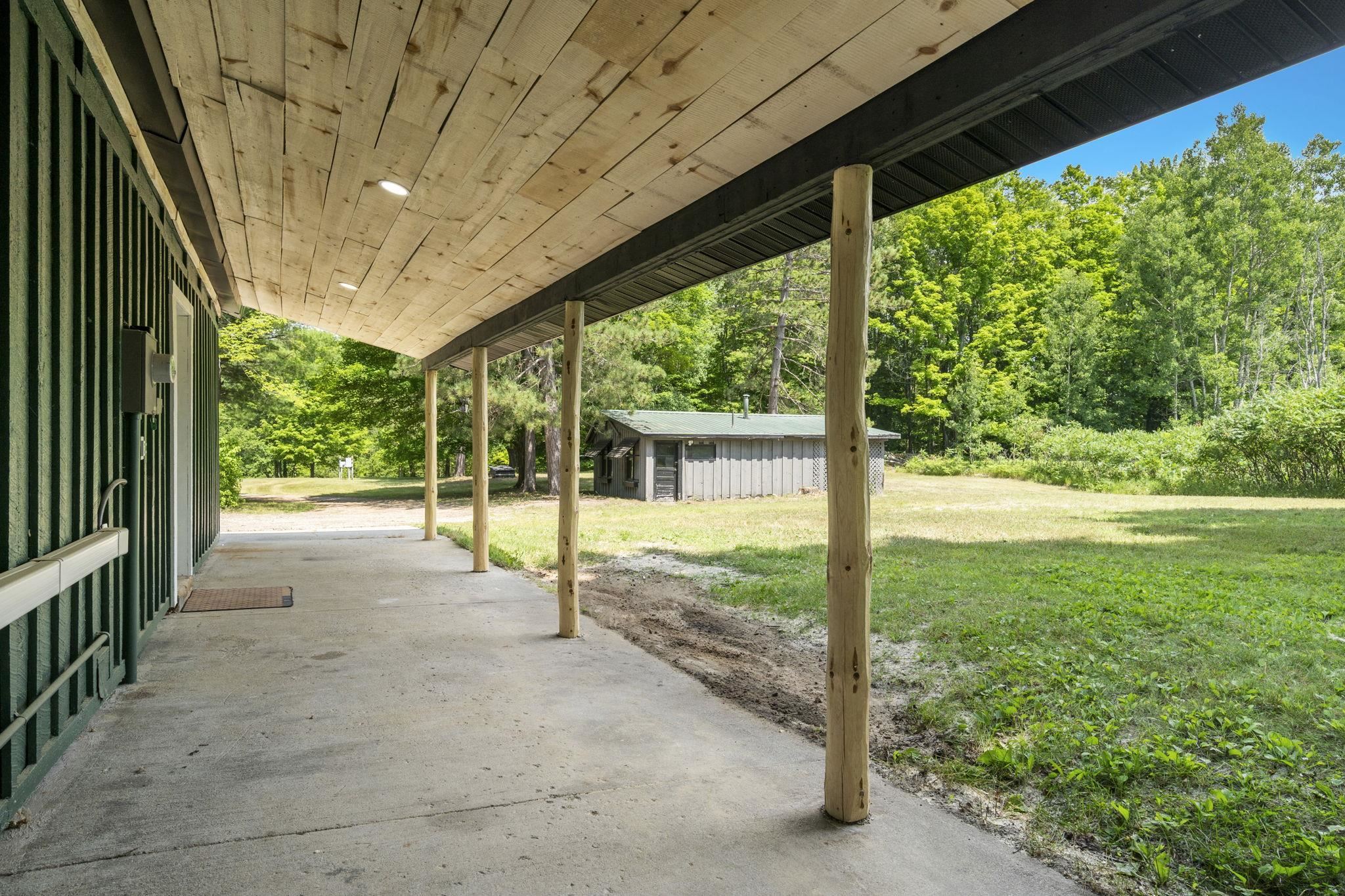 15049 Healy Lake Road Property Photo 33