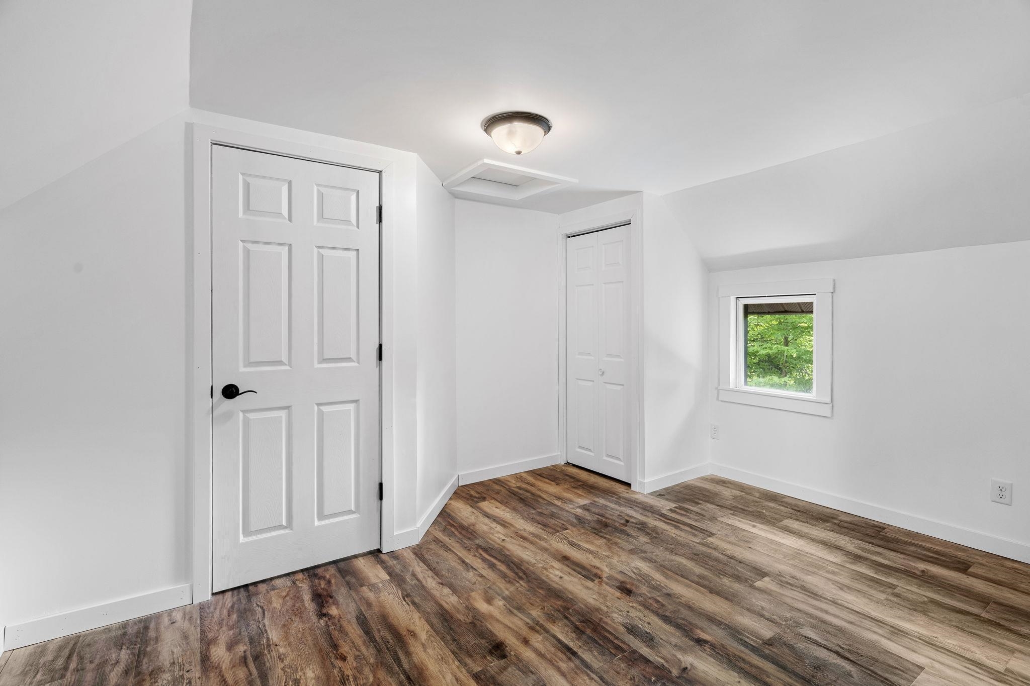 15049 Healy Lake Road Property Photo 41