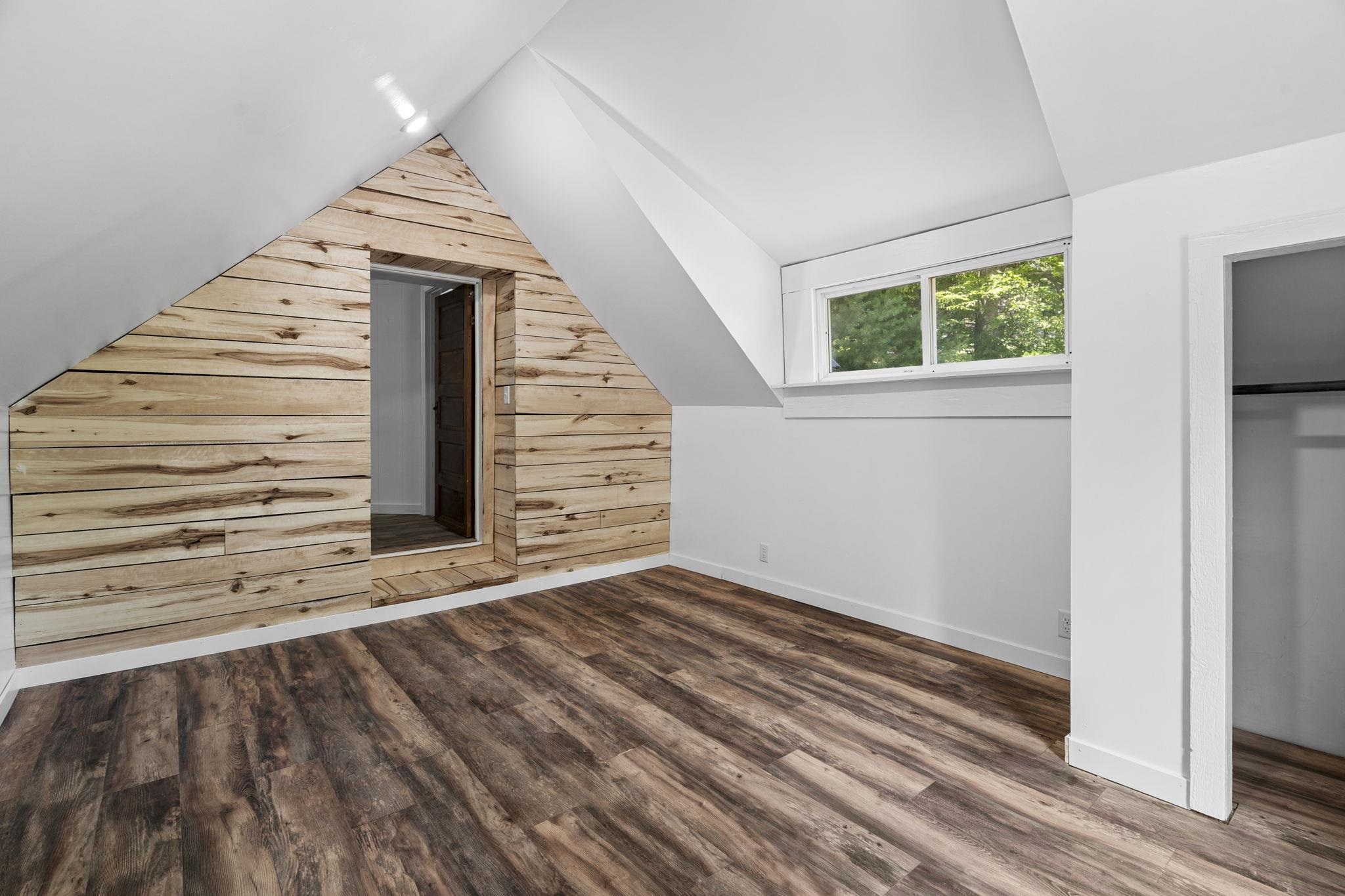 15049 Healy Lake Road Property Photo 44
