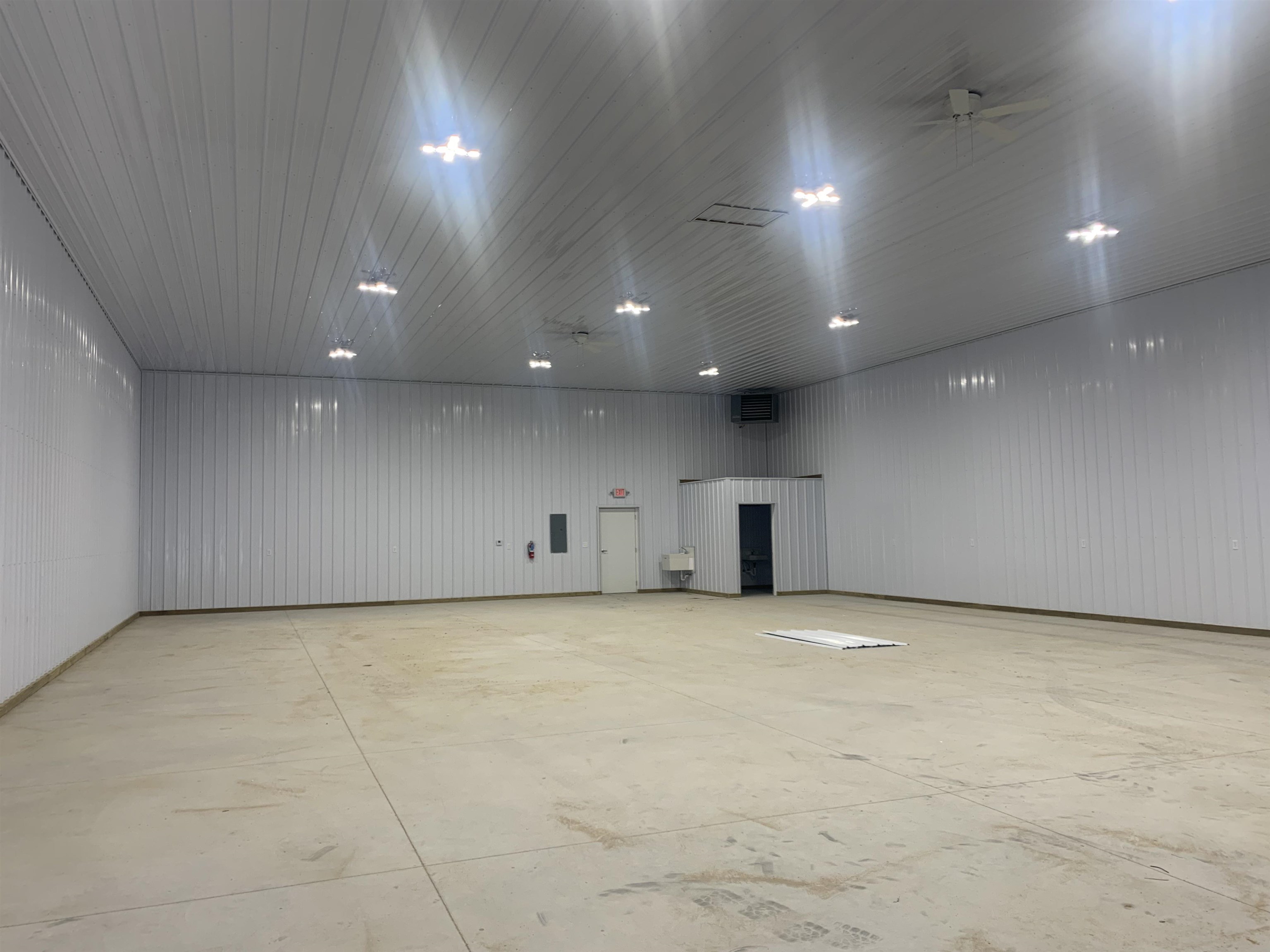 5949 Storage Loop Drive Property Photo 3