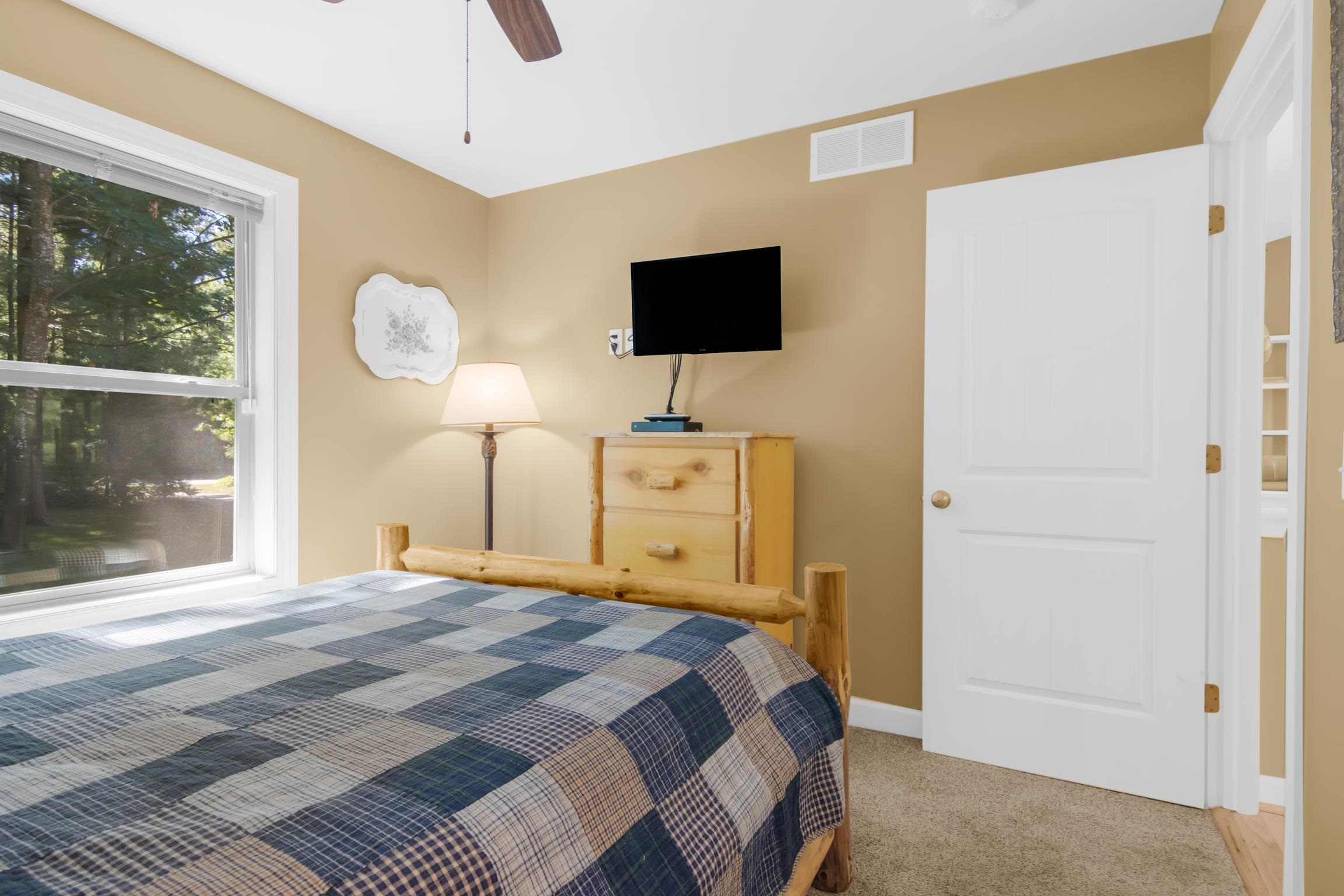 1691 Round Lake Road Property Photo 22