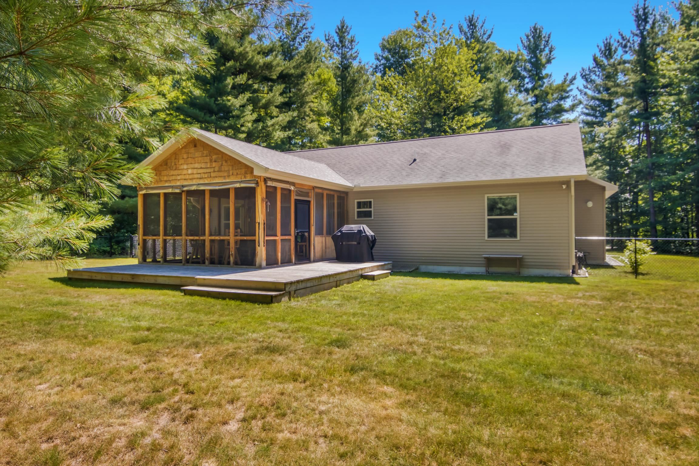 1691 Round Lake Road Property Photo 32