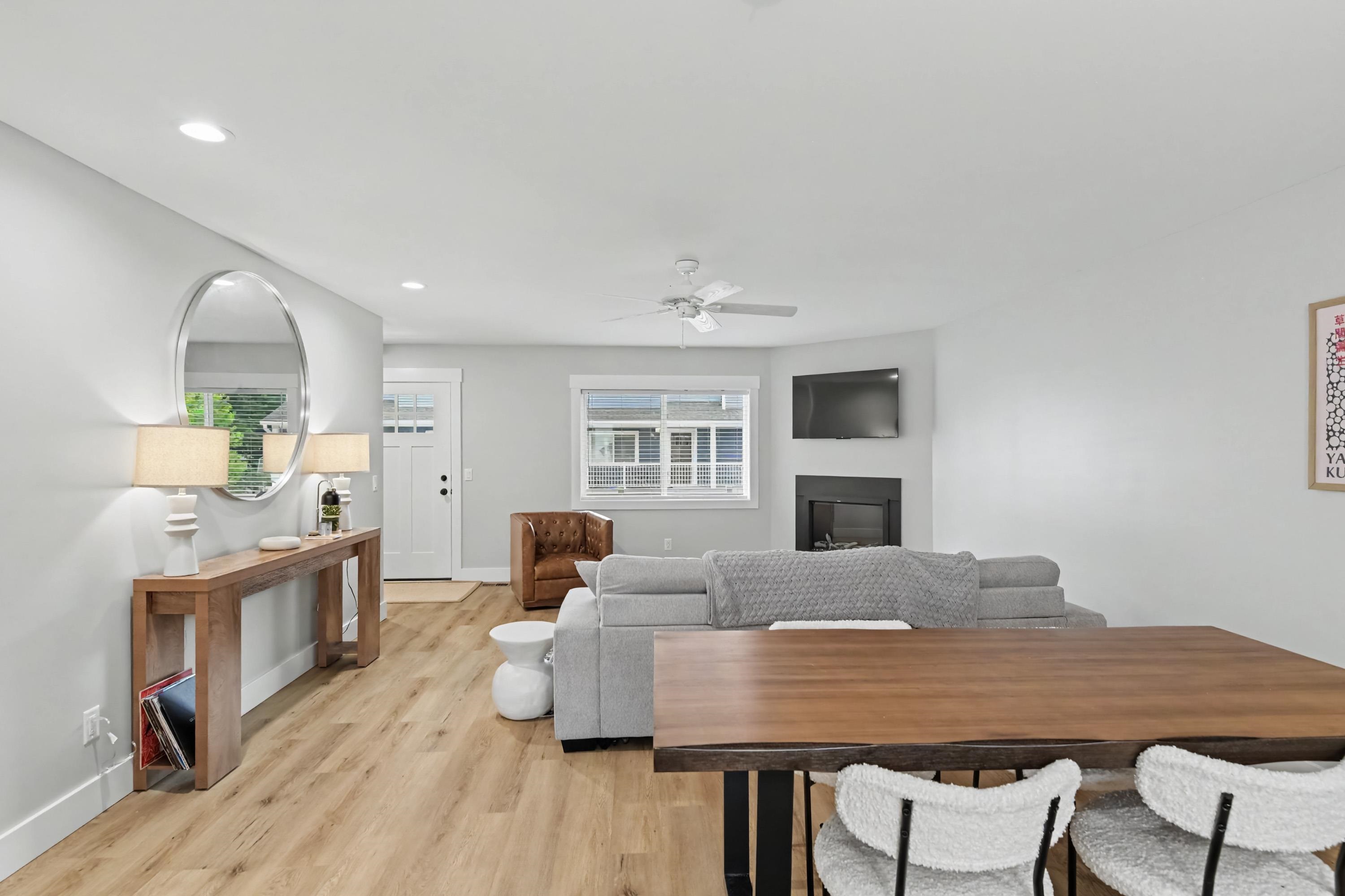 1026 Centre Street Property Photo 3