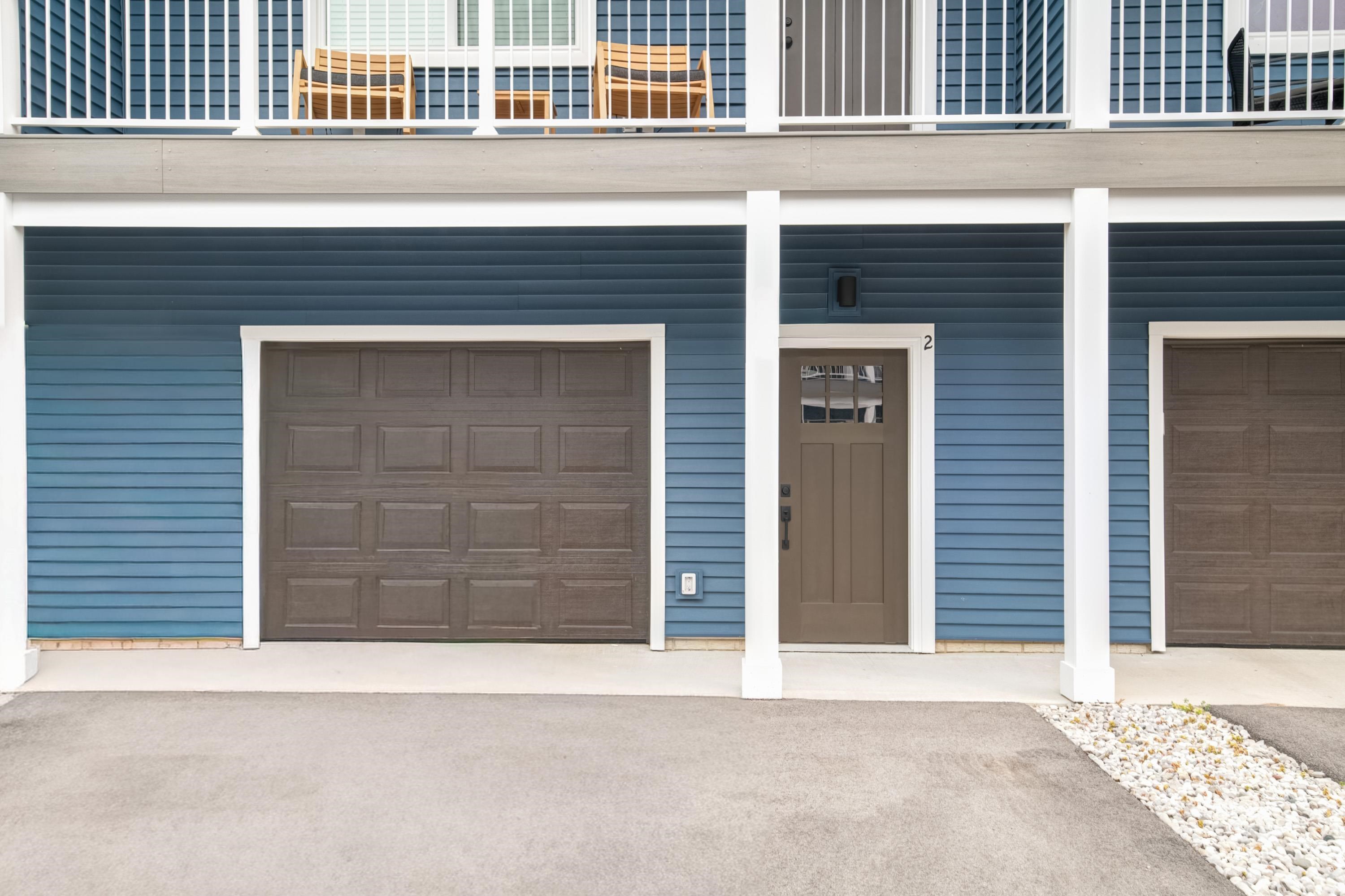 1026 Centre Street Property Photo 9