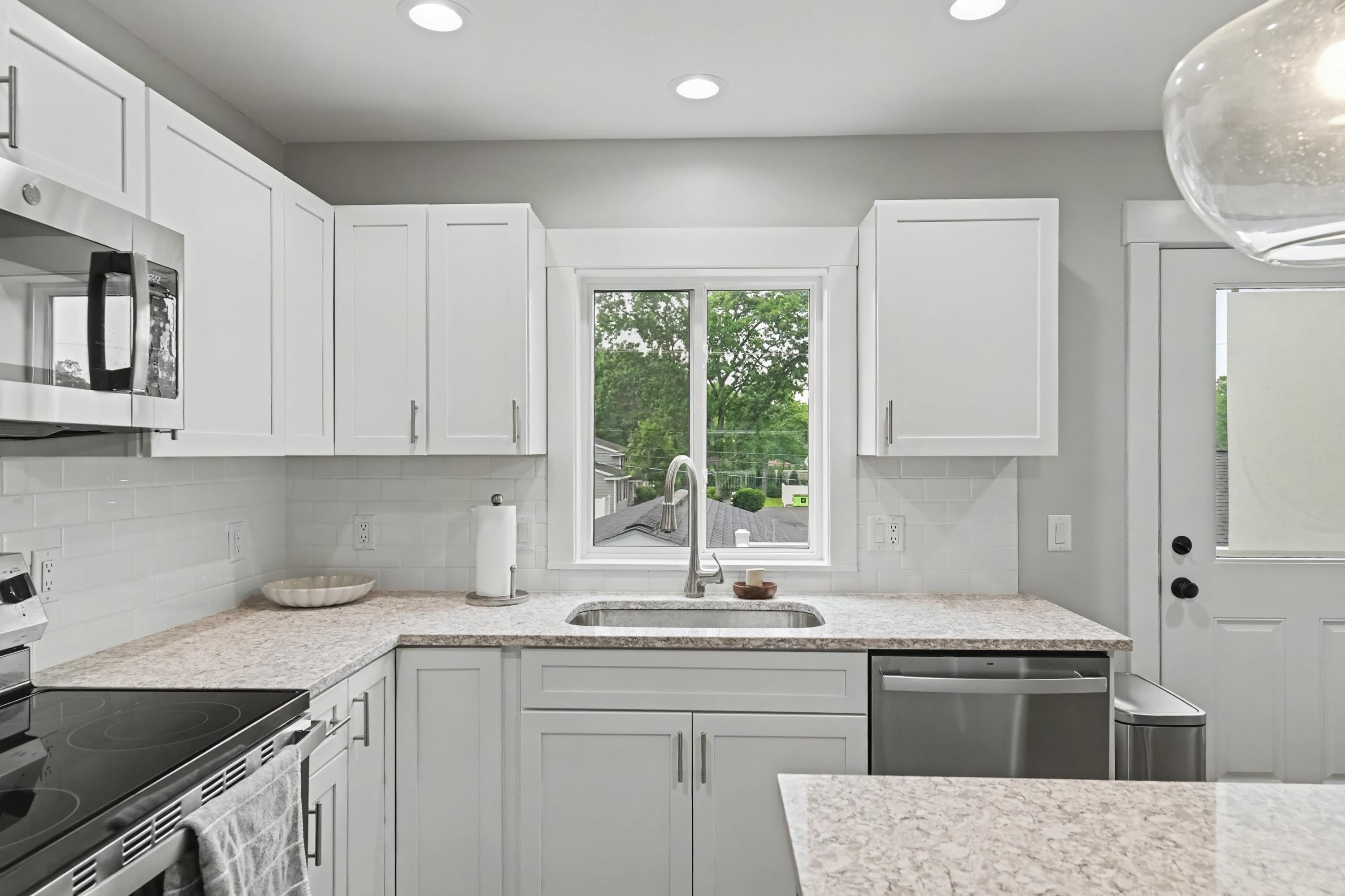 1026 Centre Street Property Photo 13