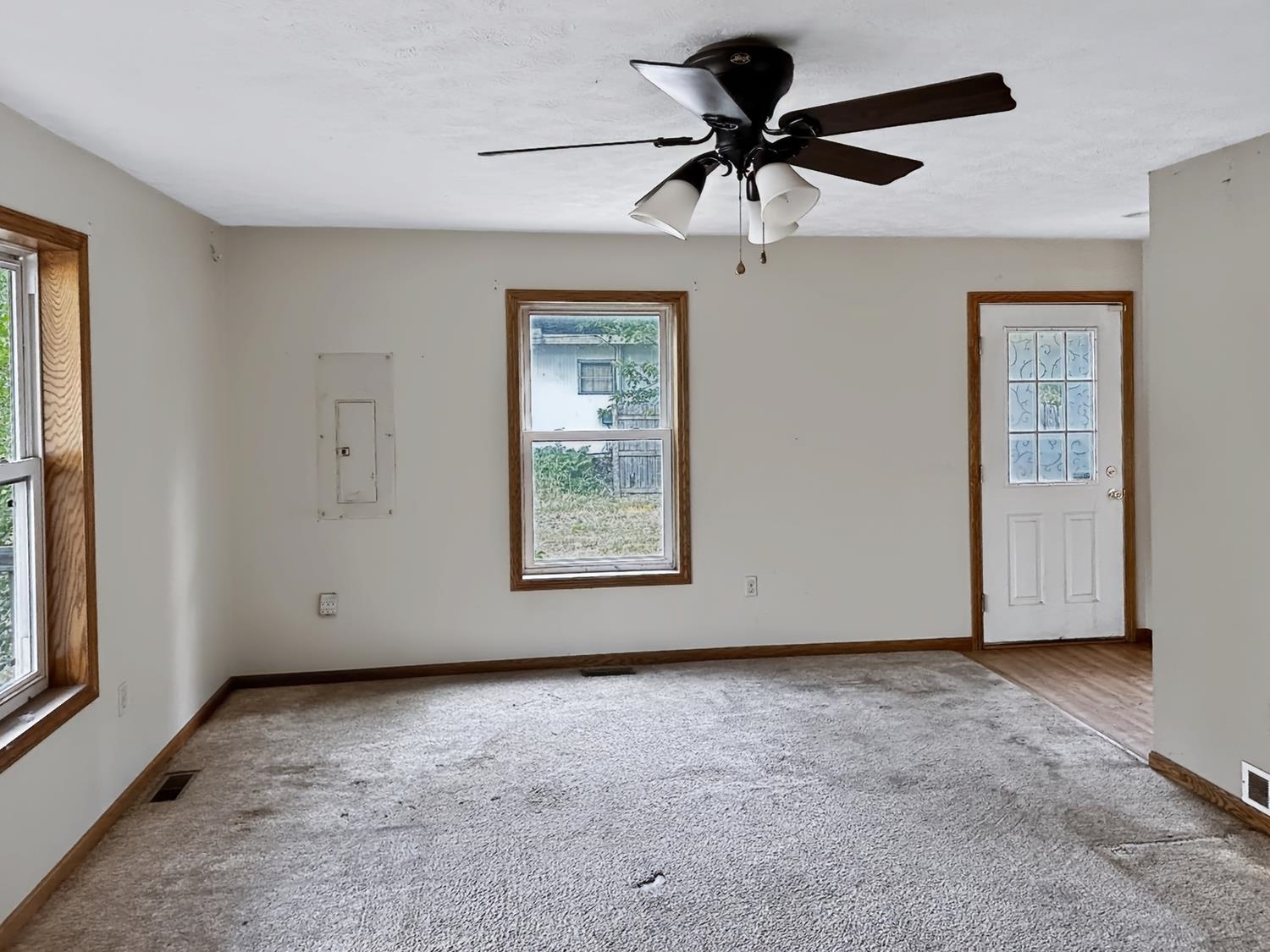 405 Maple Property Photo 2
