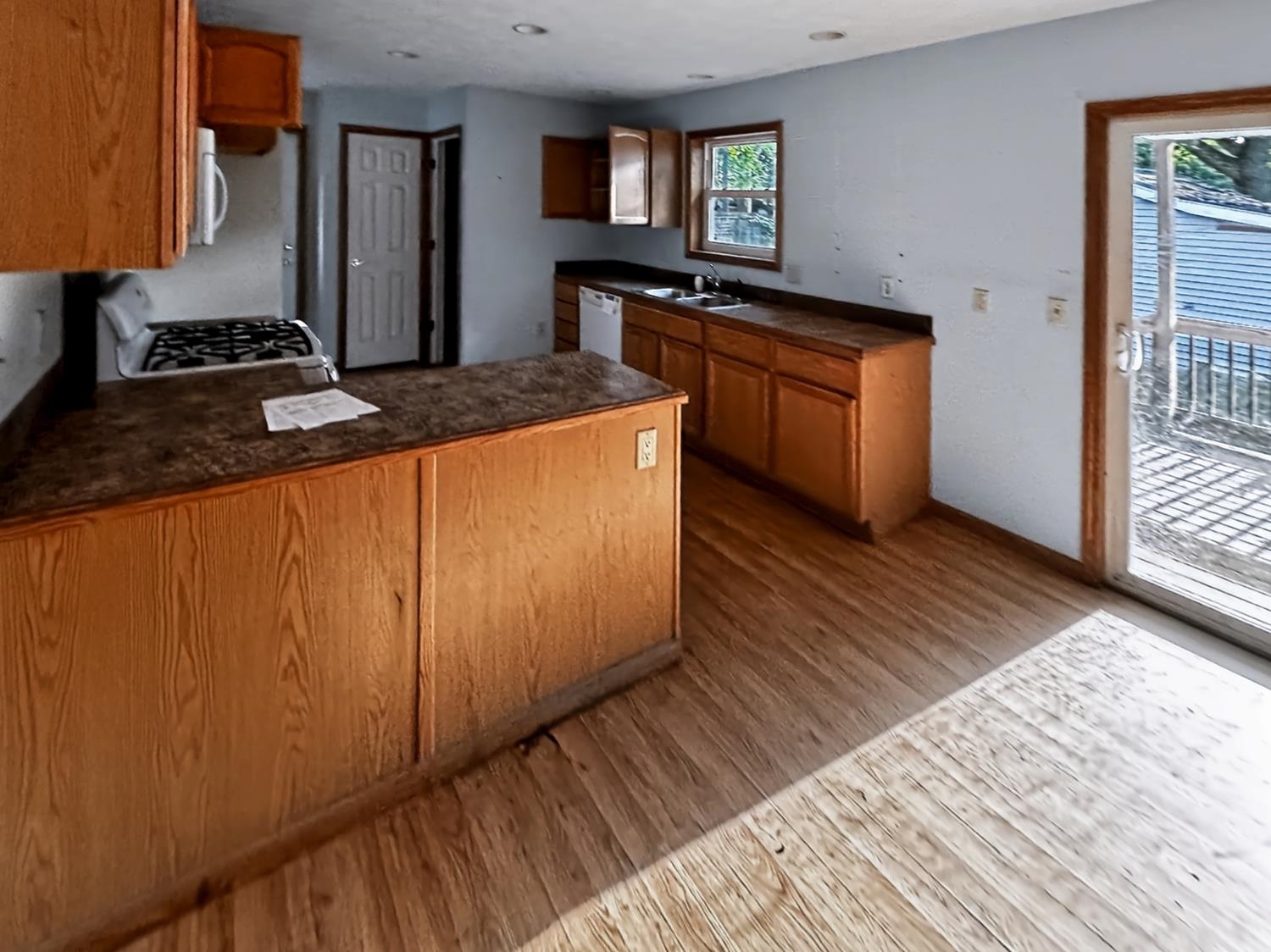 405 Maple Property Photo 5