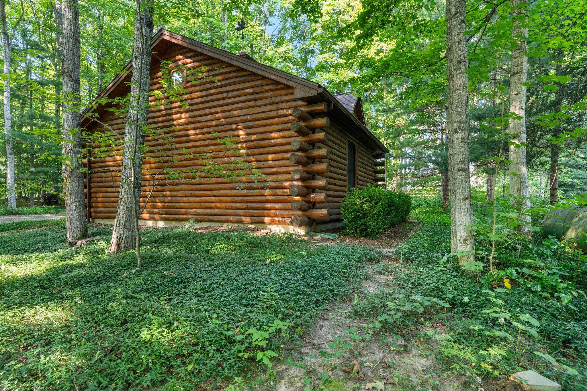 4864 S Manor Property Photo 41