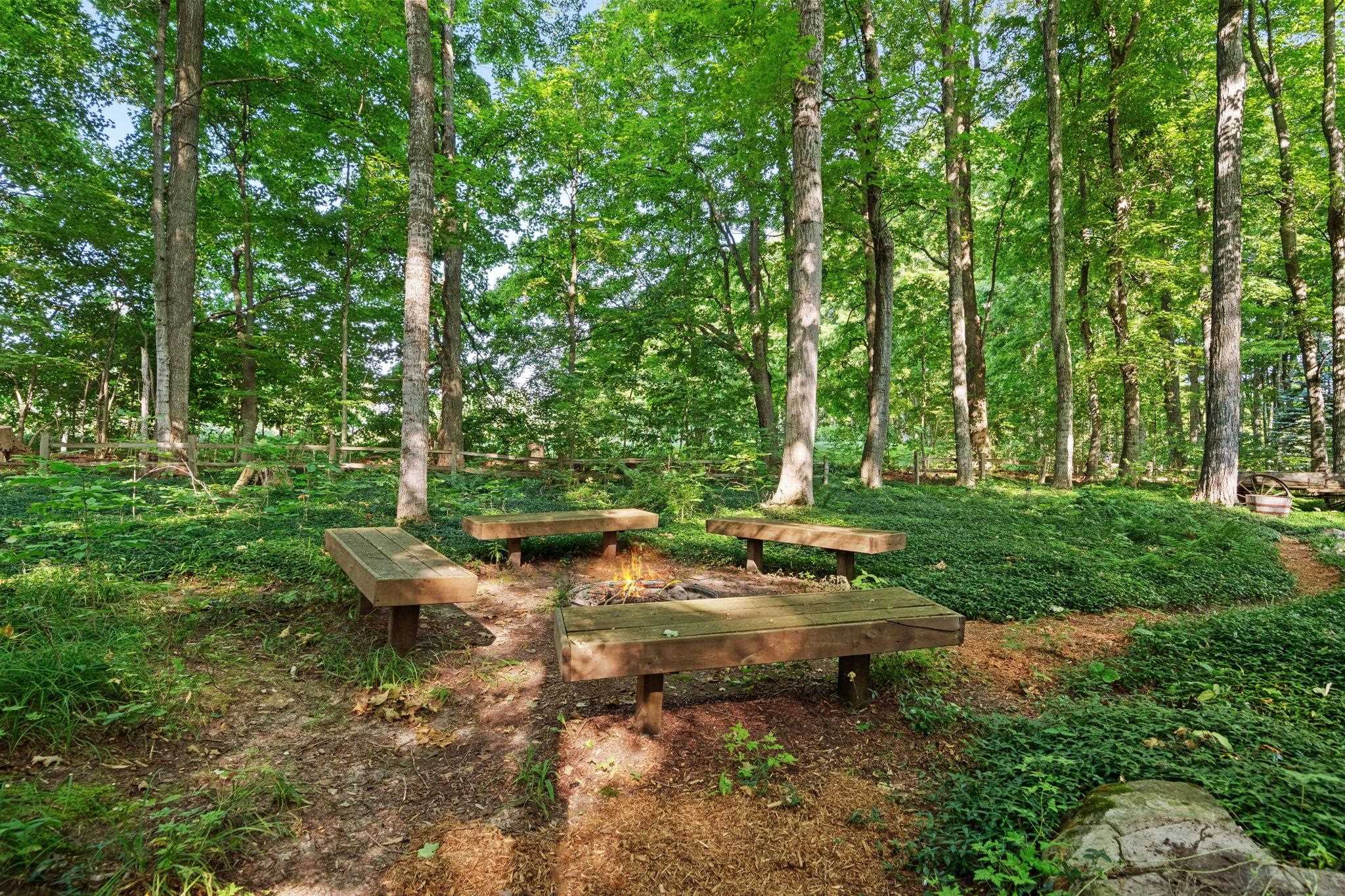 4864 S Manor Property Photo 49