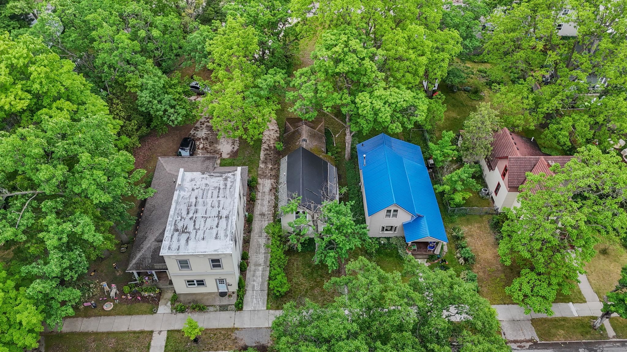 812 Webster Street Property Photo 2