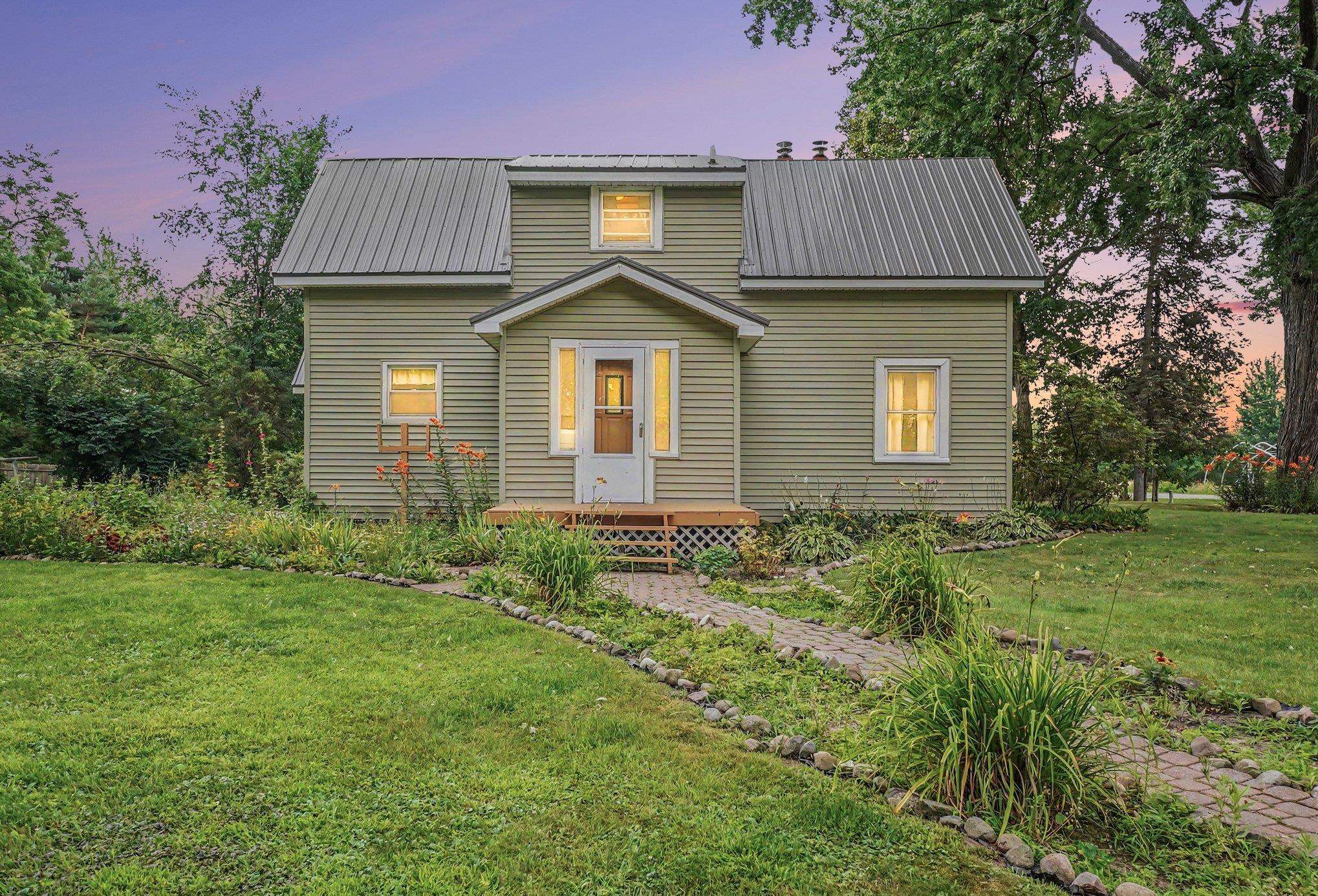 80072088 Property Photo 2