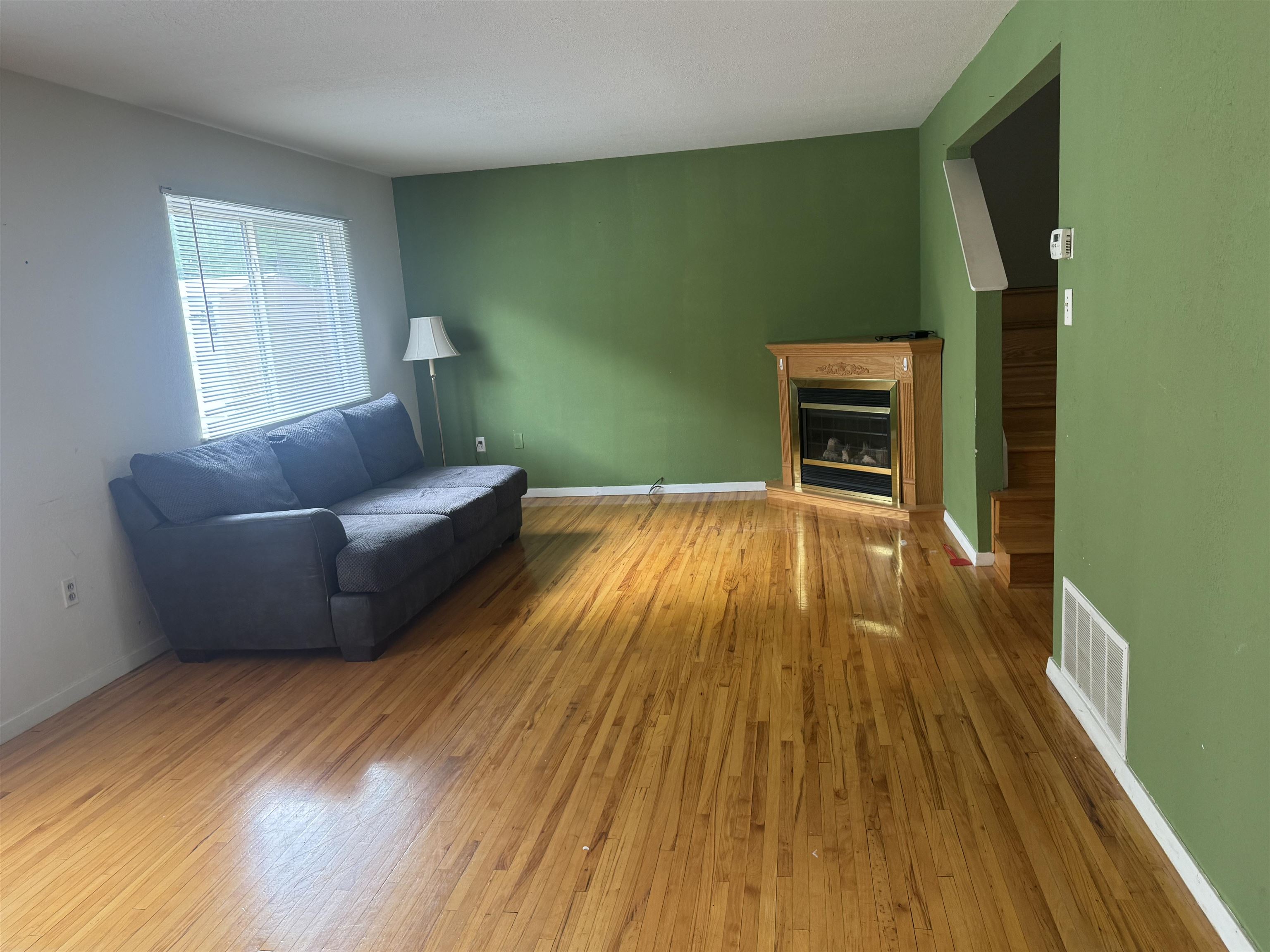 9513 Montana Street Property Photo 5