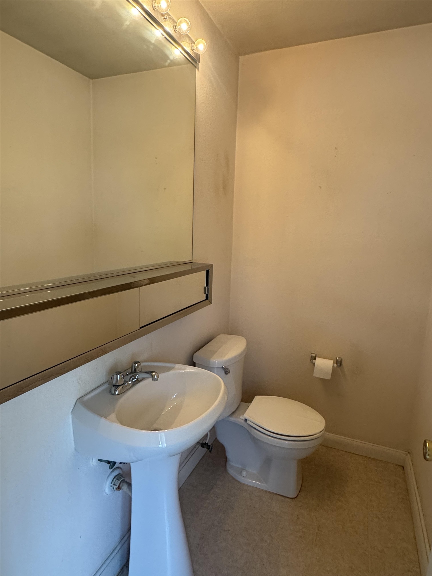 9513 Montana Street Property Photo 8