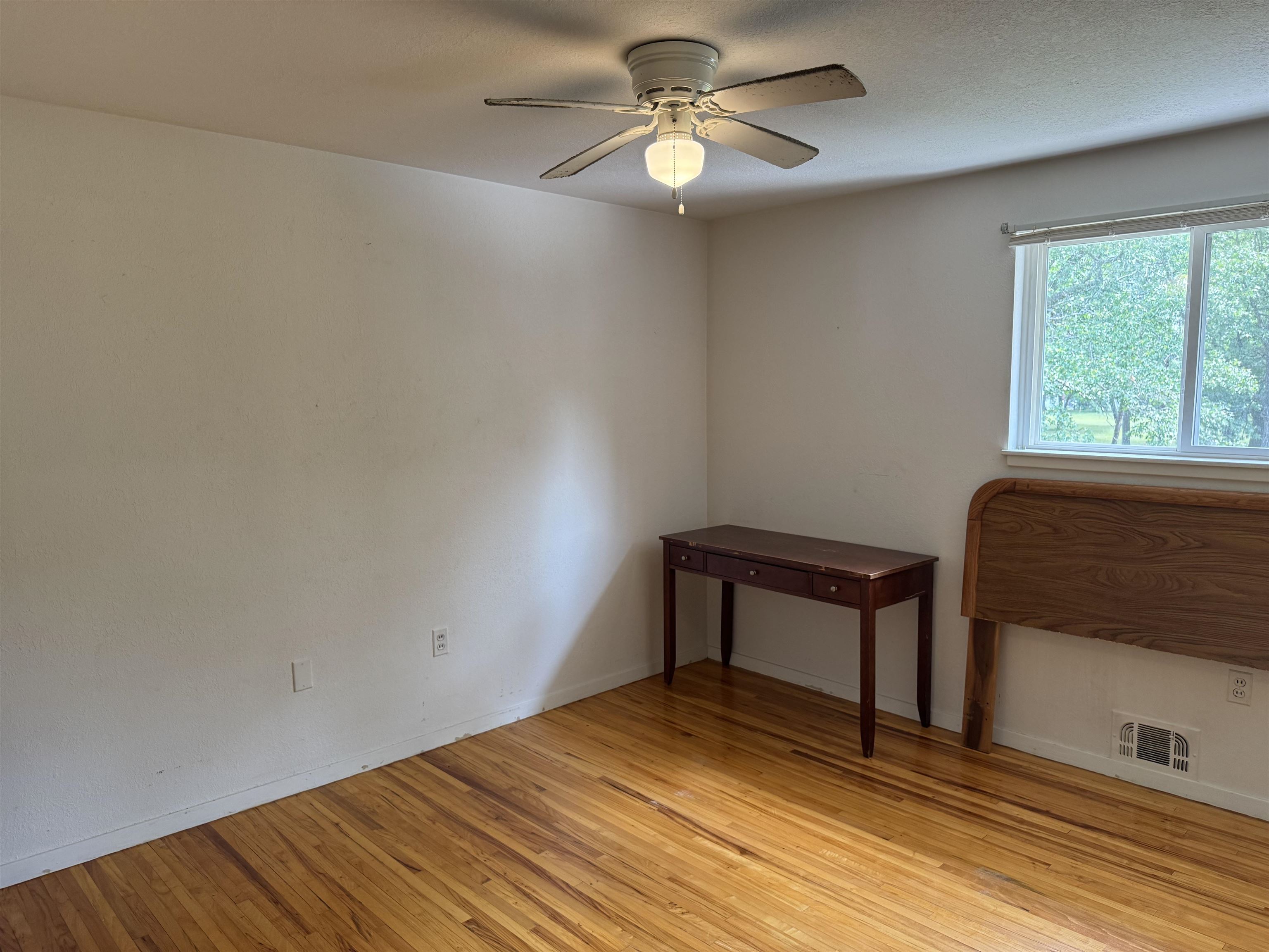 9513 Montana Street Property Photo 10