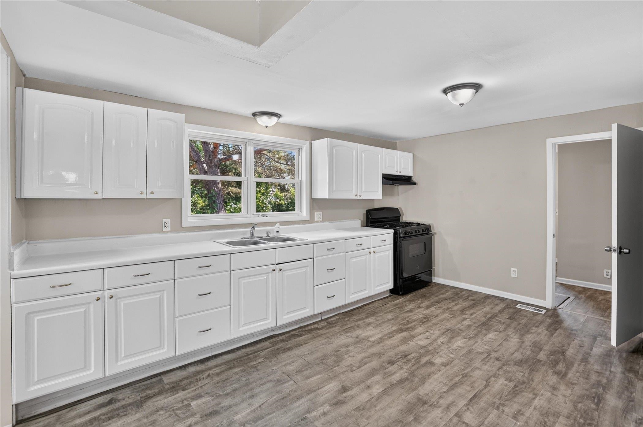 803 Joseph Street Property Photo 7