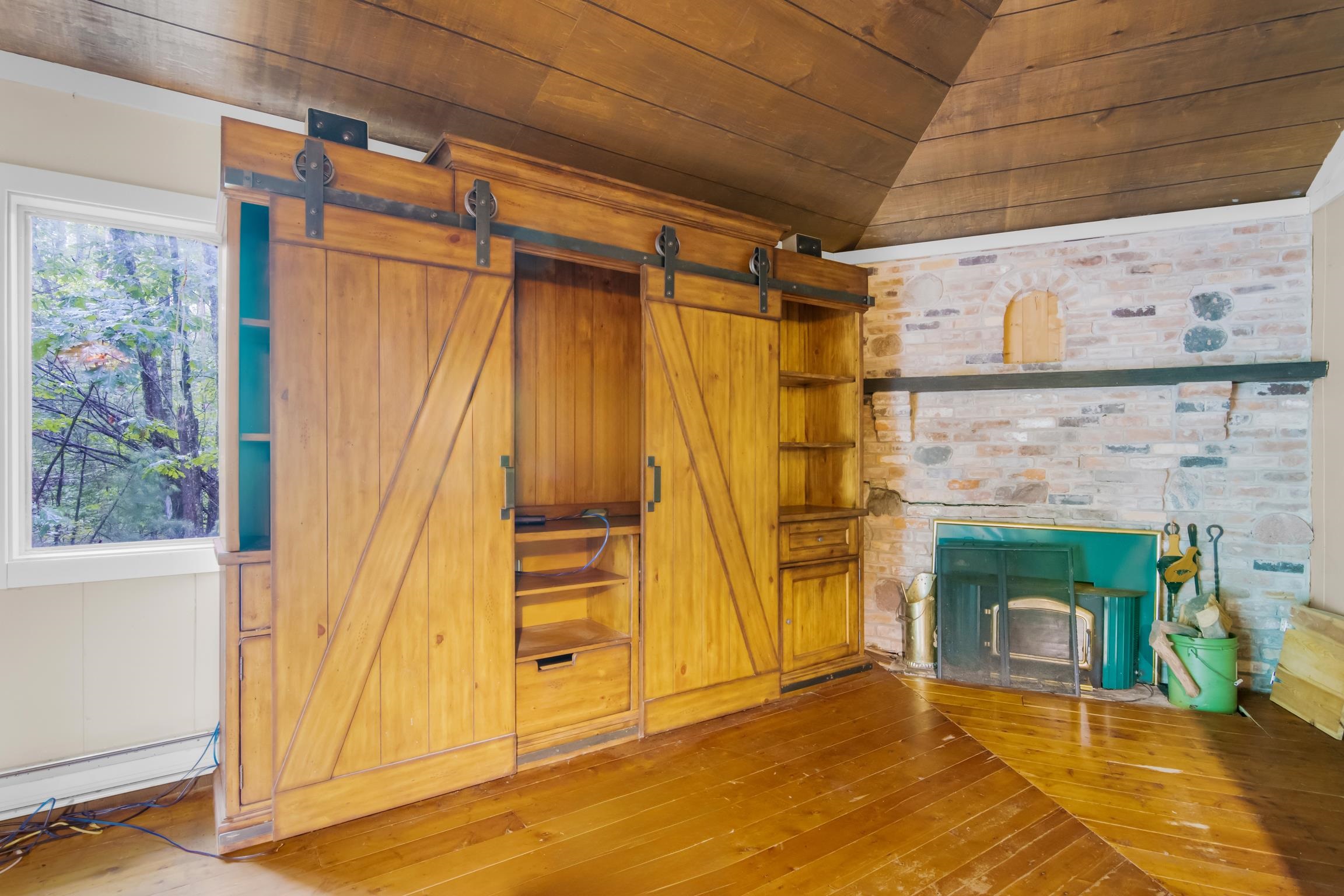 1825 Anita Road Property Photo 8