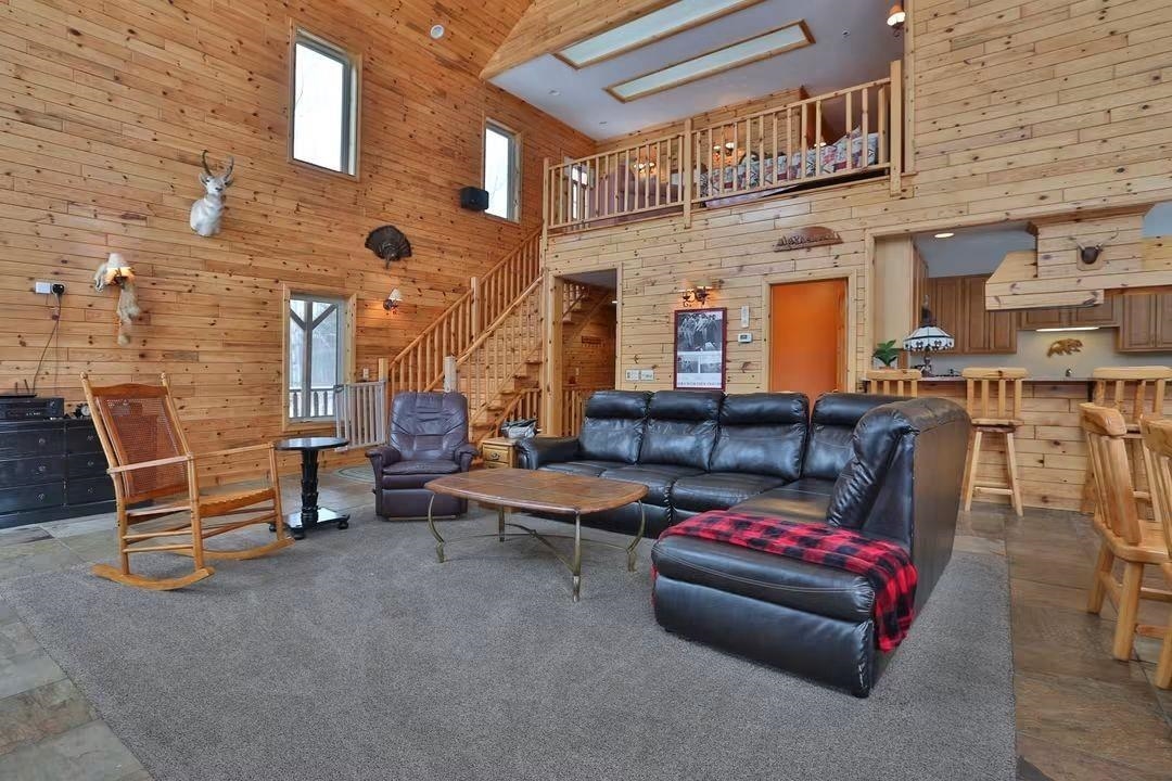 2639 Cedar Valley Property Photo 3