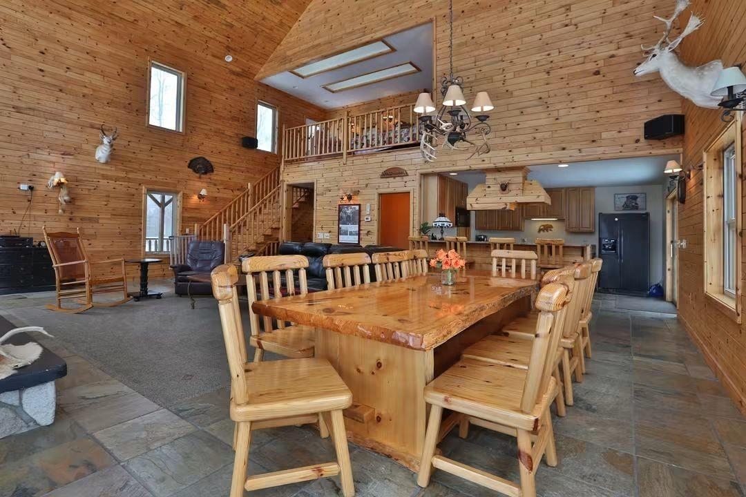 2639 Cedar Valley Property Photo 4