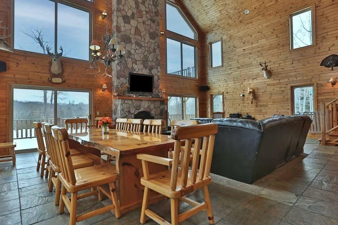 2639 Cedar Valley Property Photo 8
