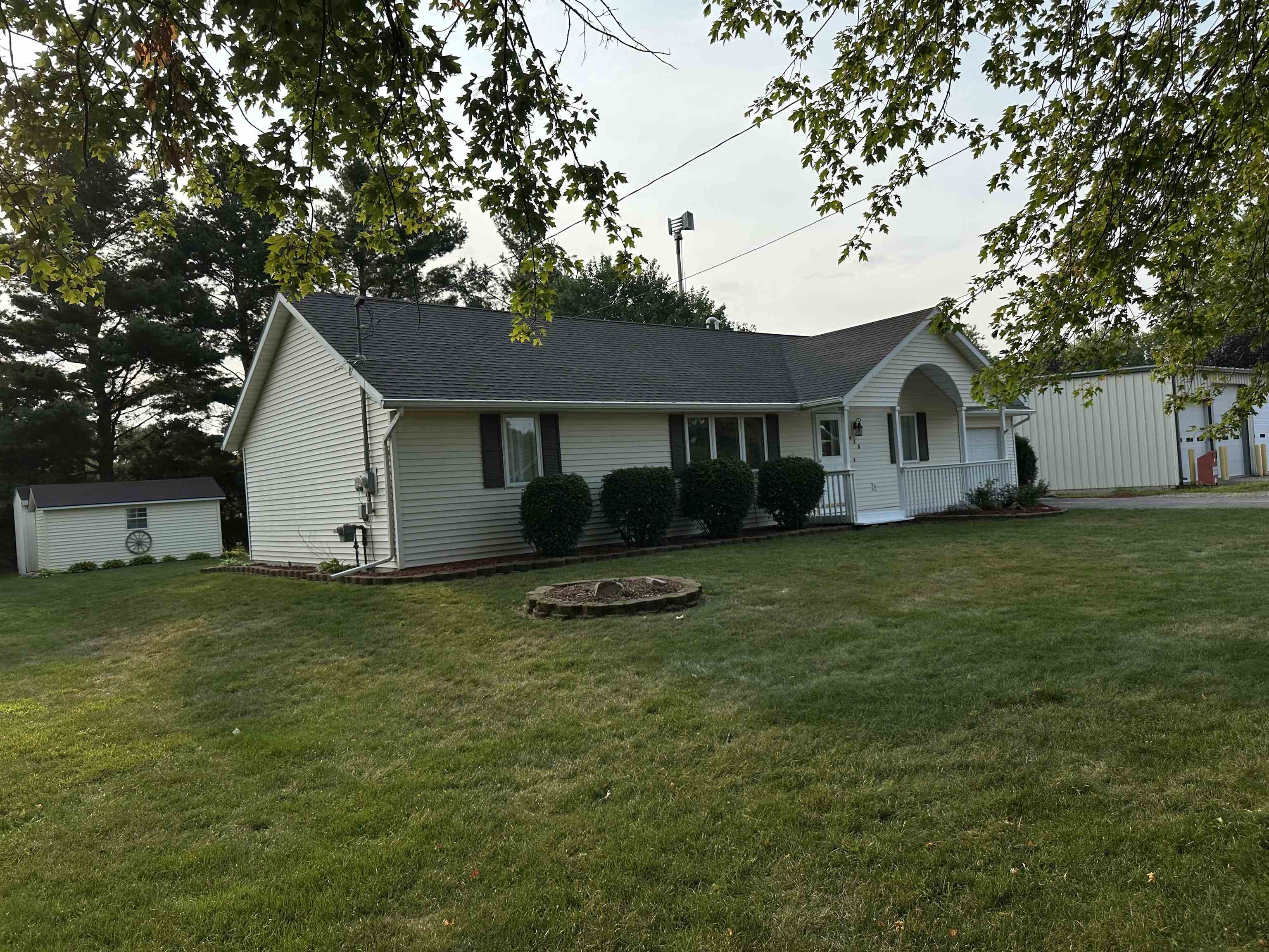 436 N Chippewa Property Photo 2