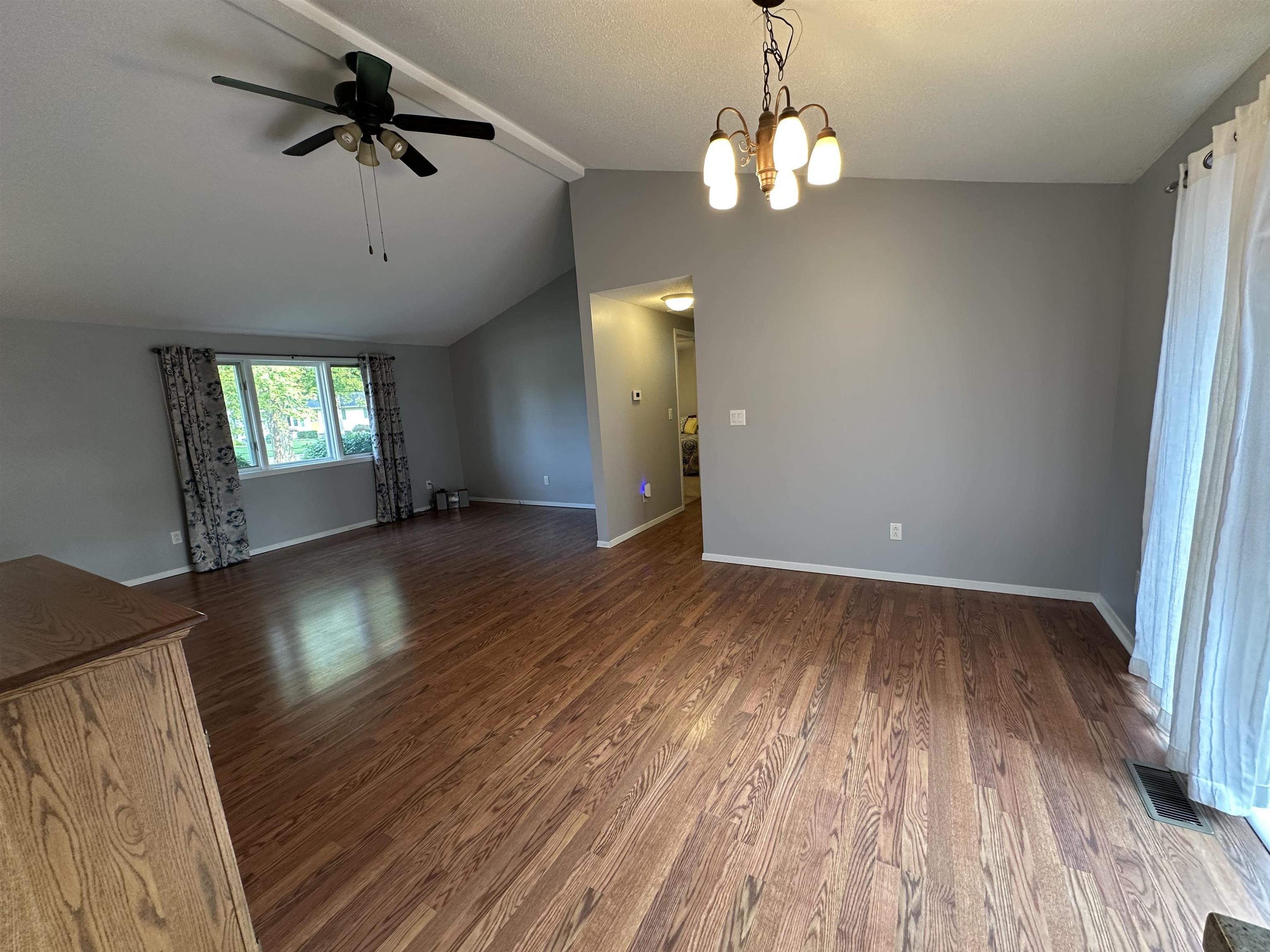436 N Chippewa Property Photo 14
