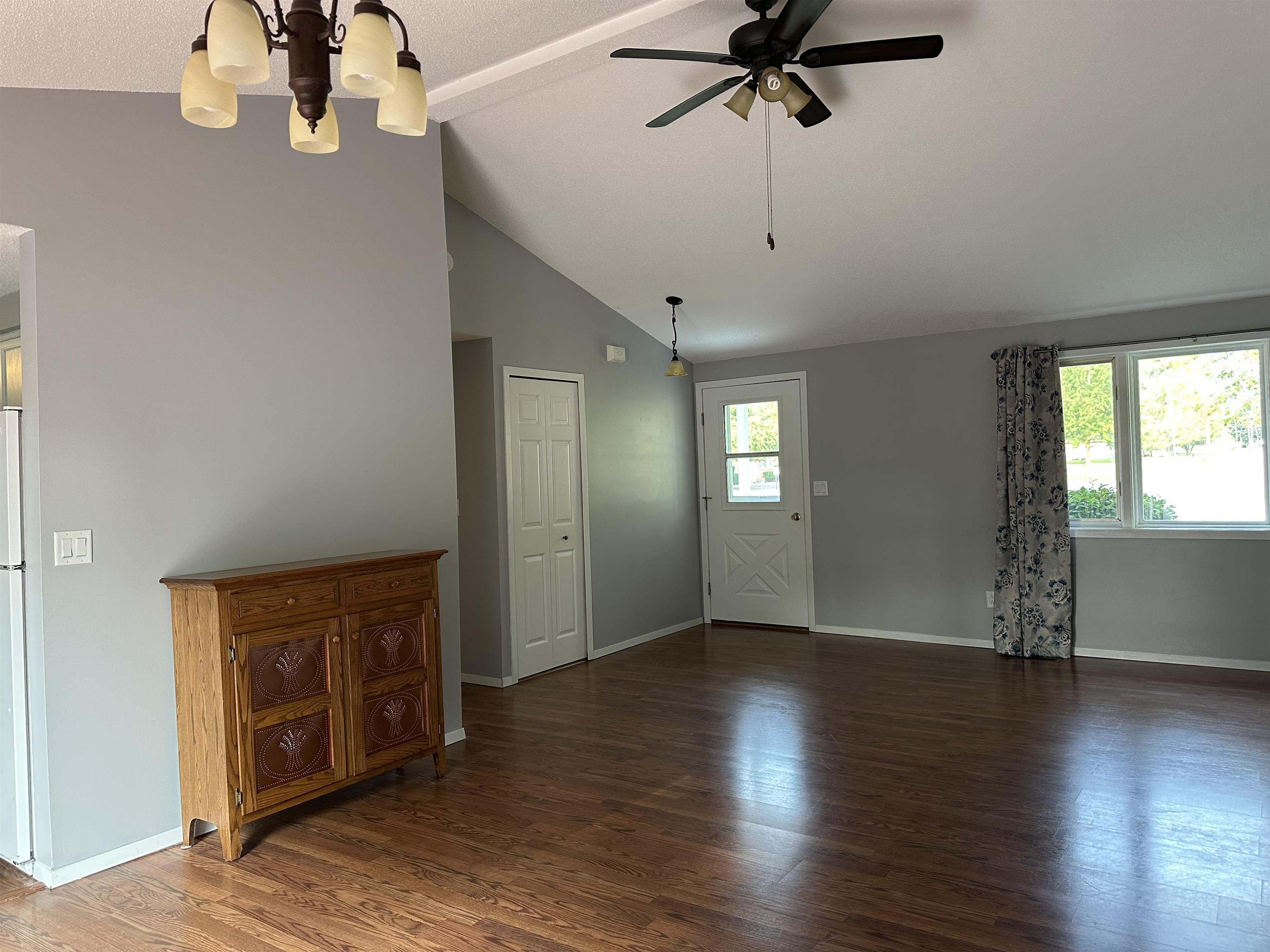 436 N Chippewa Property Photo 15