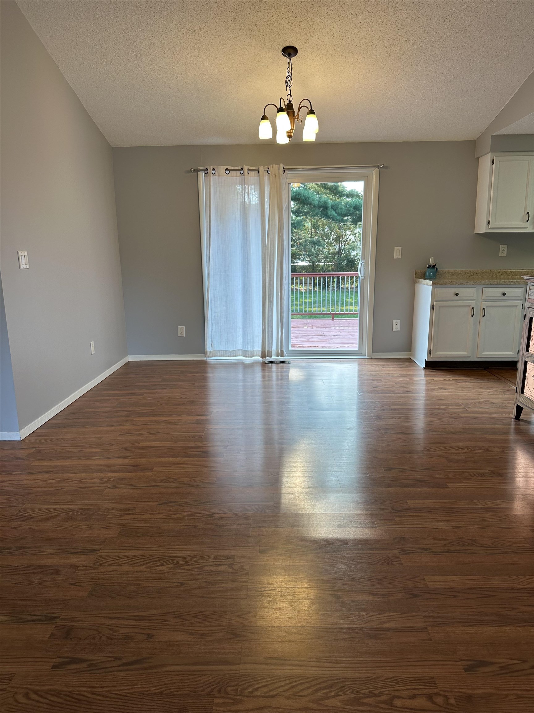 436 N Chippewa Property Photo 17