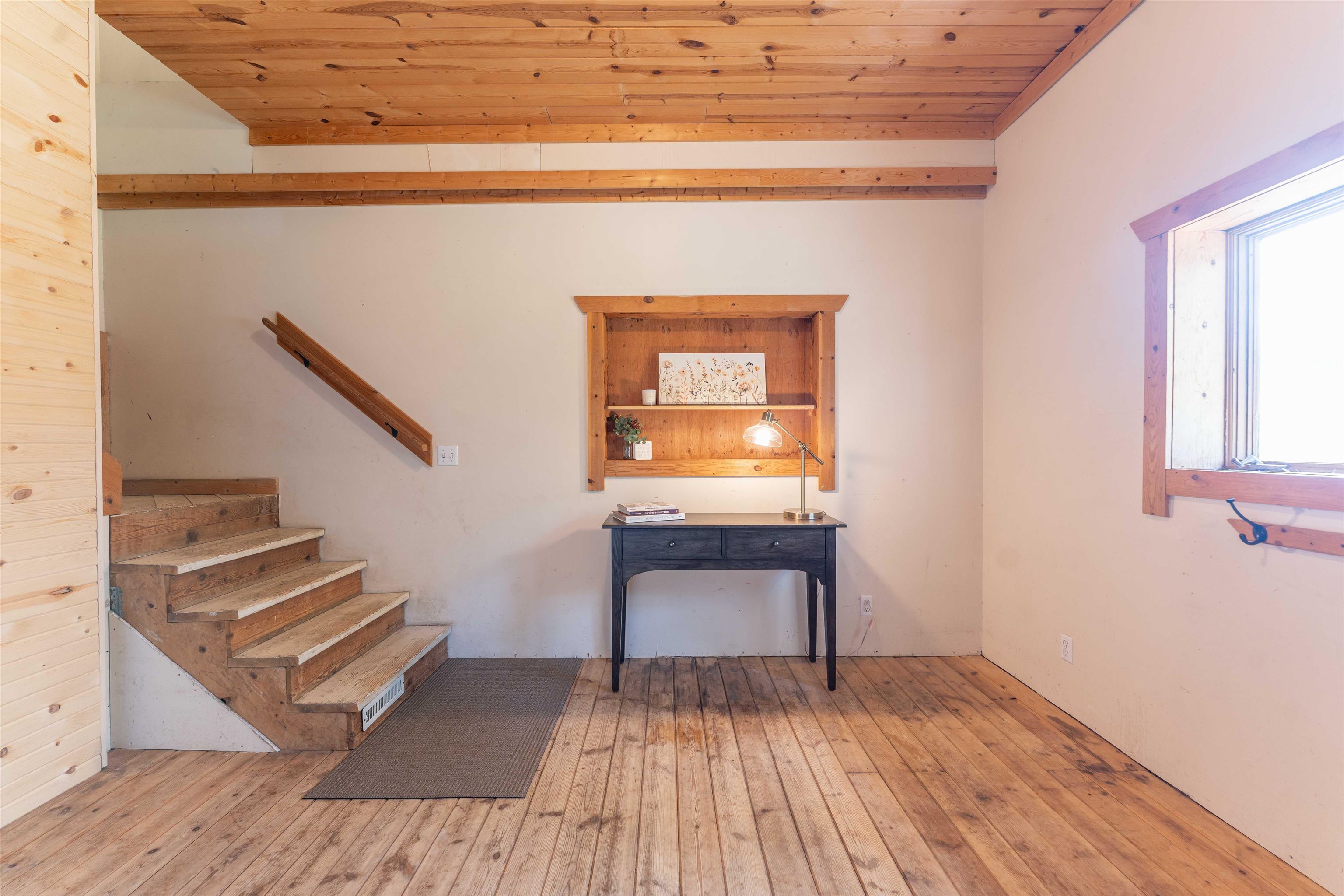 9651 N Reynolds Road Property Photo 12