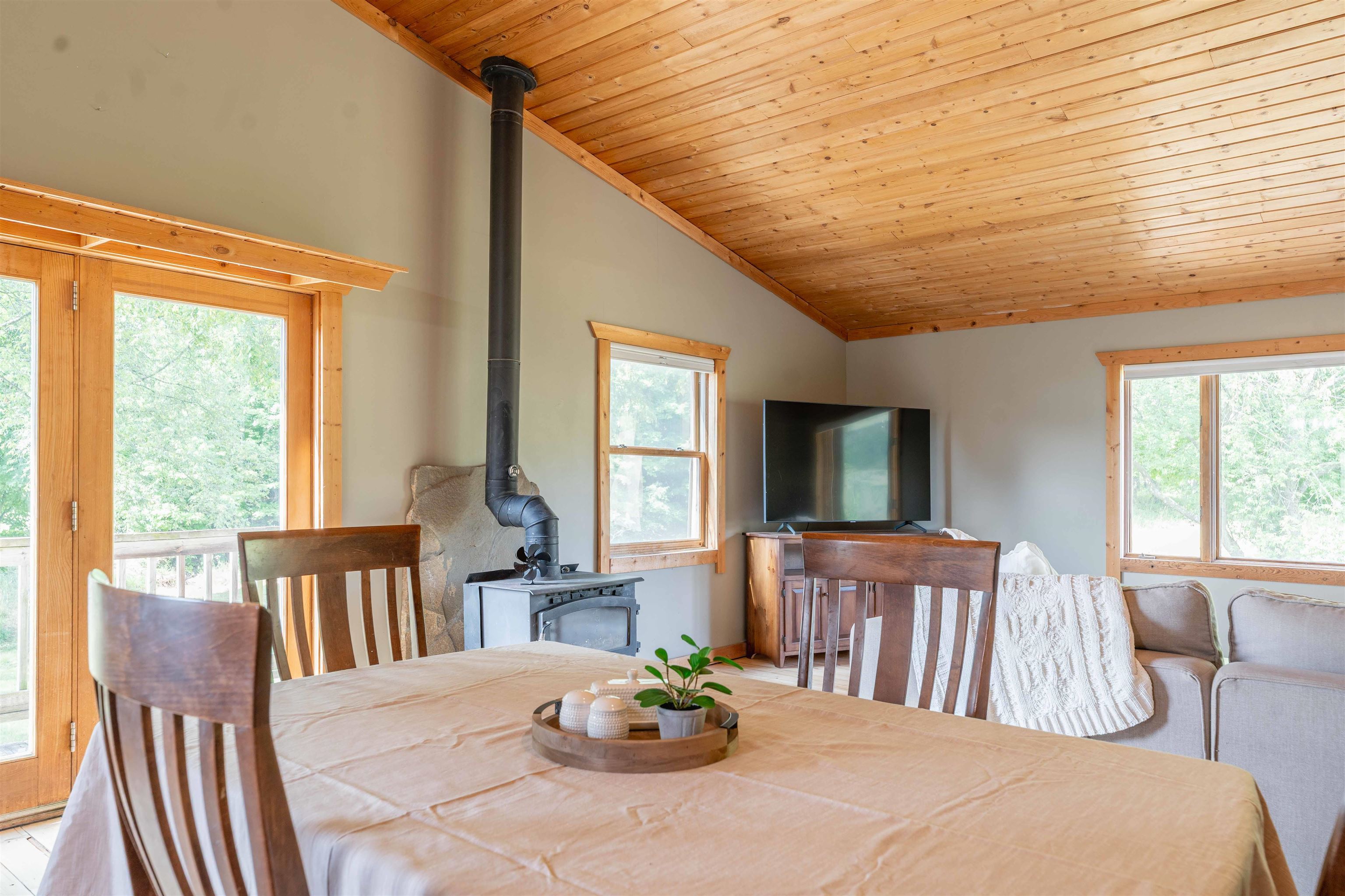 9651 N Reynolds Road Property Photo 17