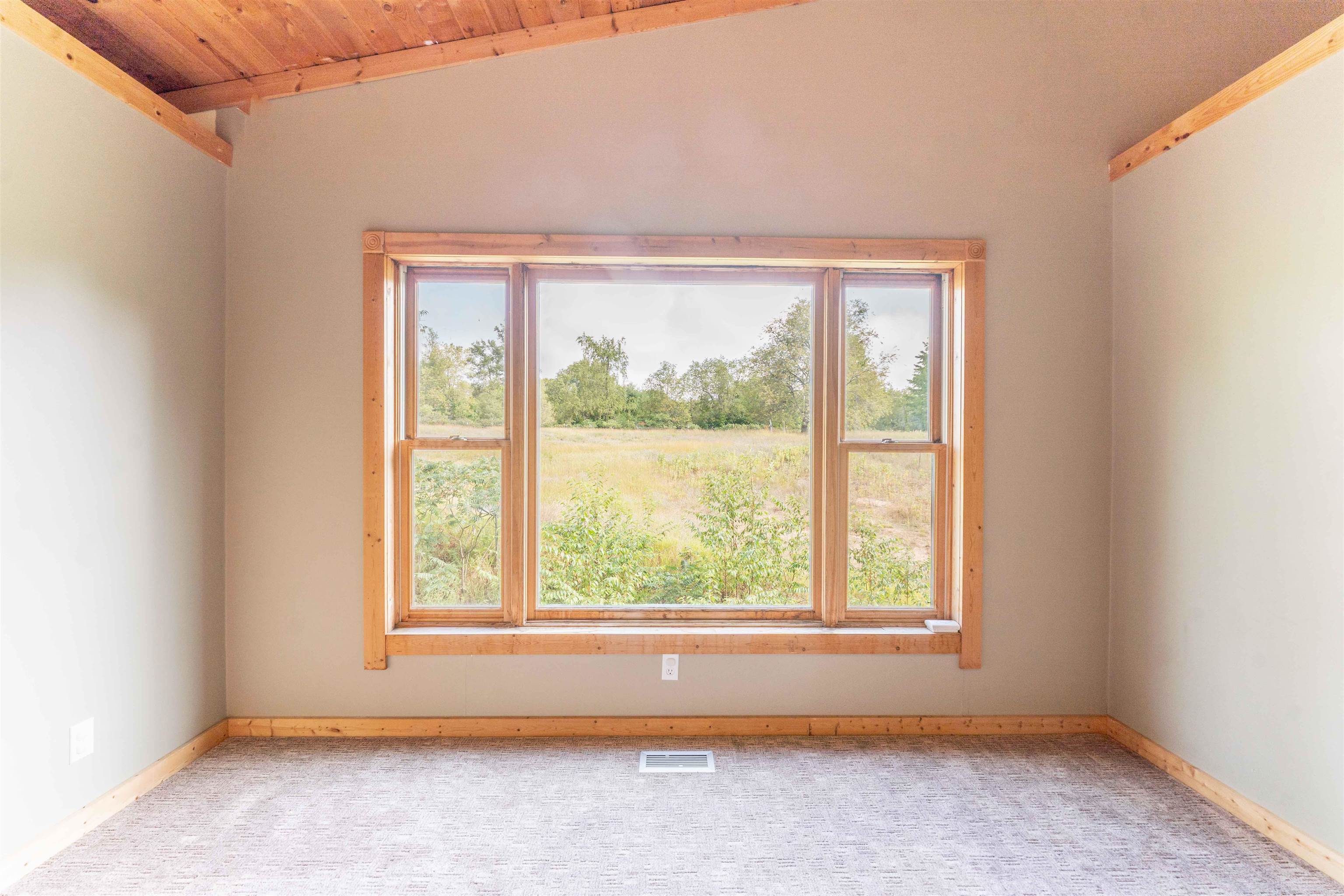 9651 N Reynolds Road Property Photo 29