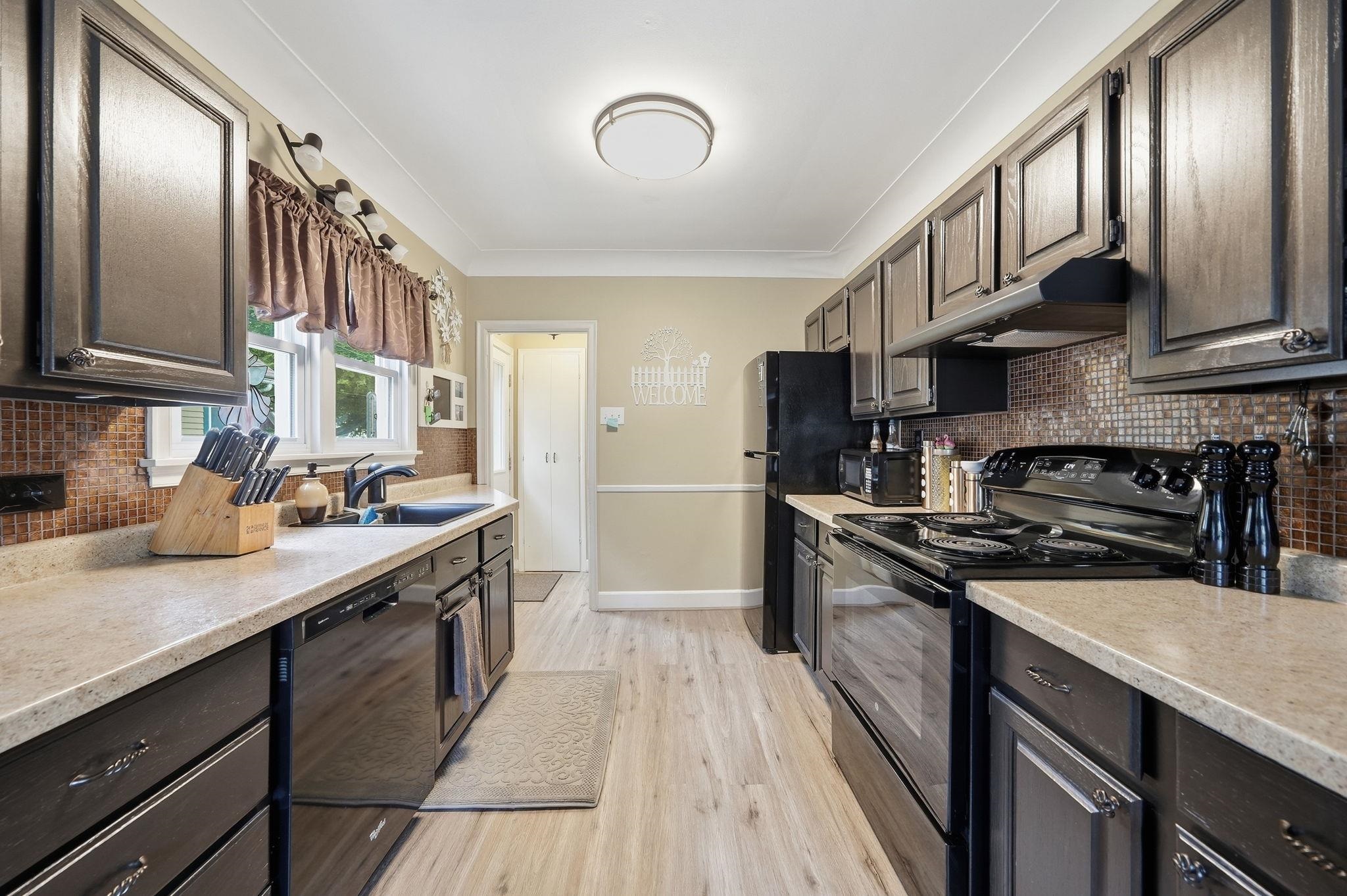 521 E Chapin Street Property Photo 13