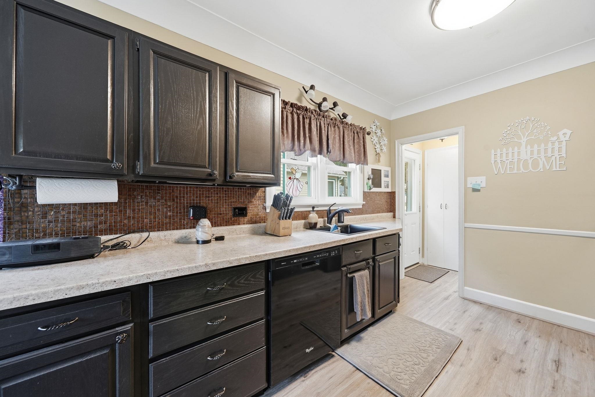 521 E Chapin Street Property Photo 14