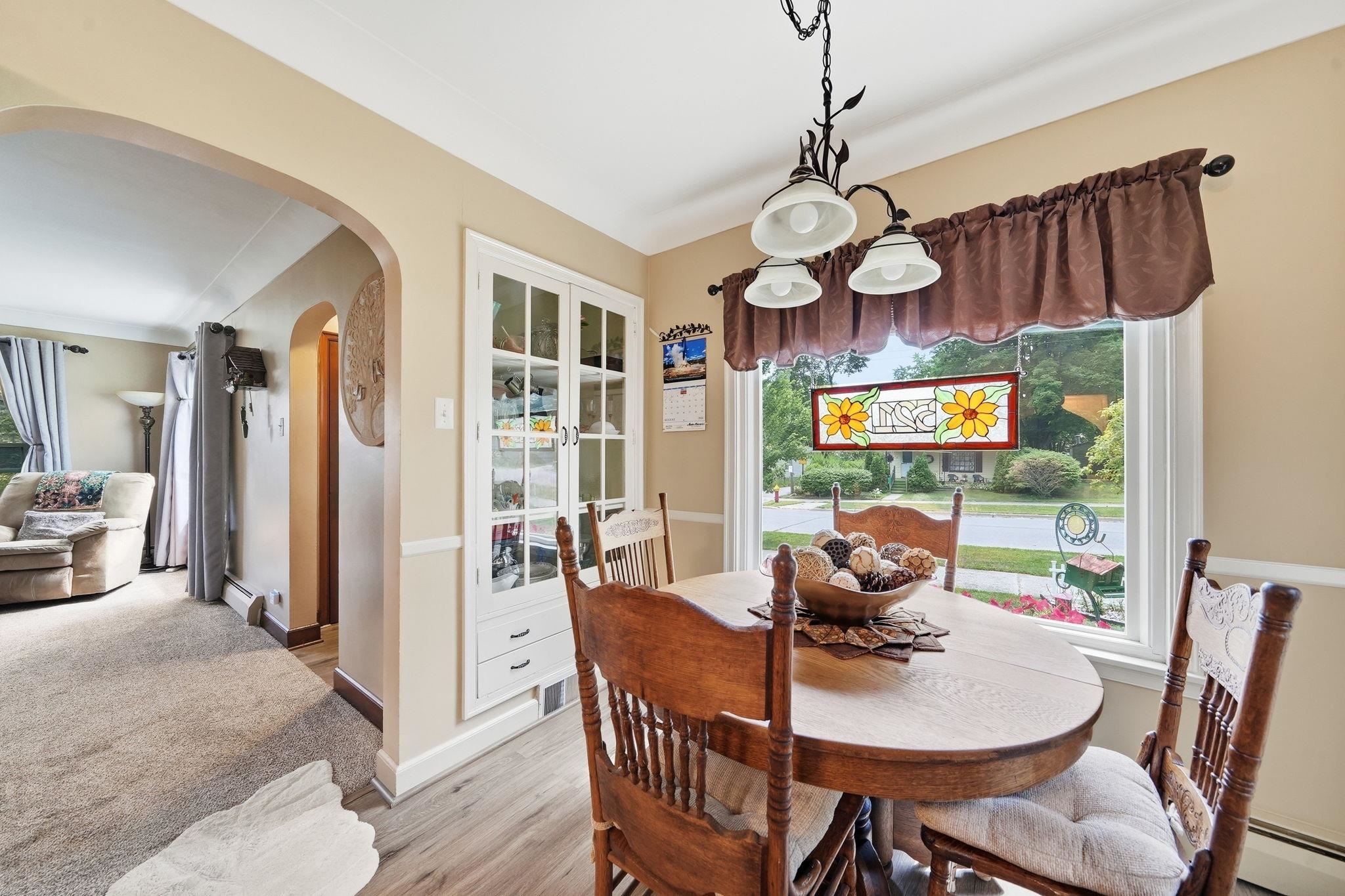521 E Chapin Street Property Photo 16