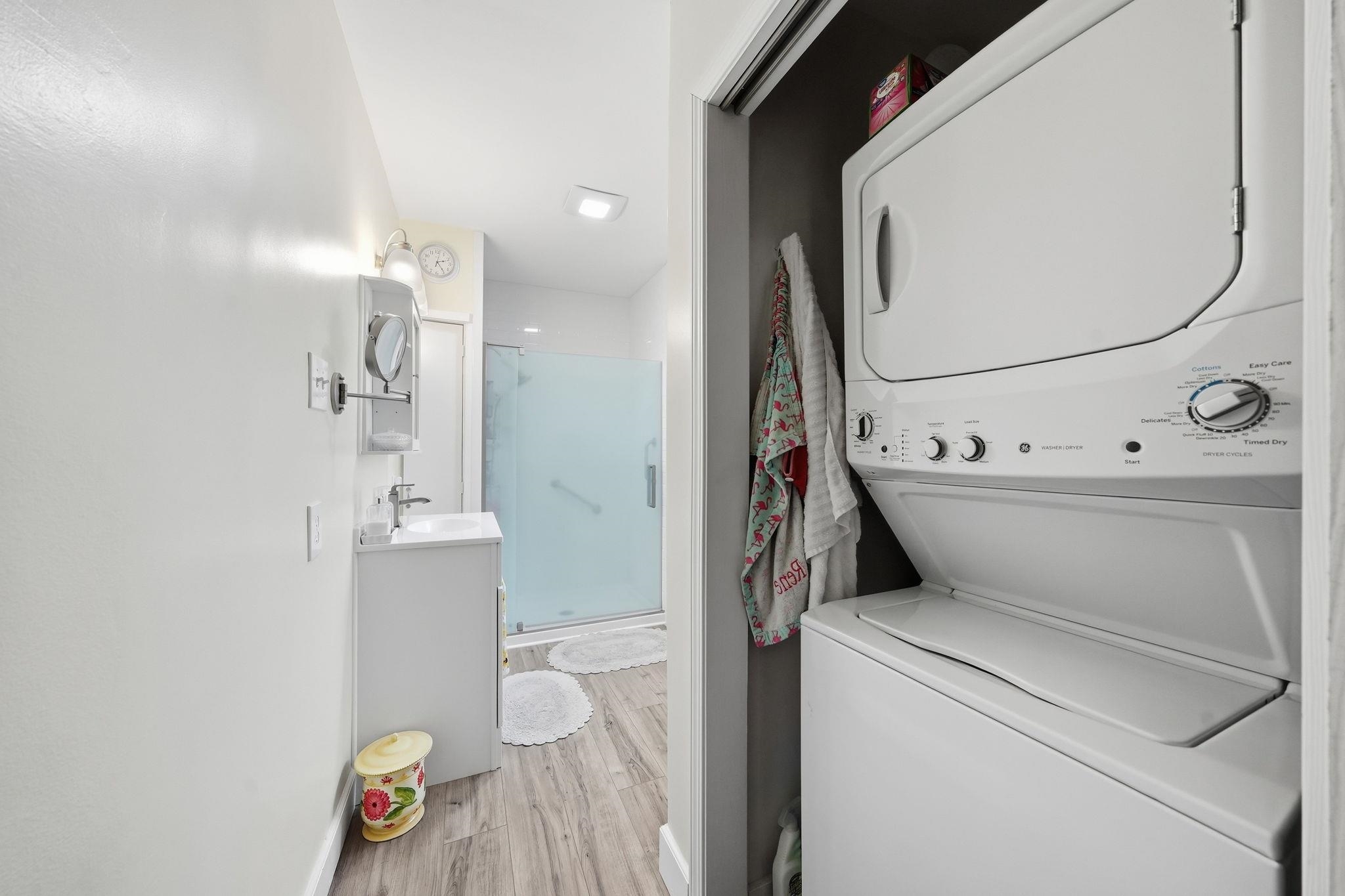 521 E Chapin Street Property Photo 21
