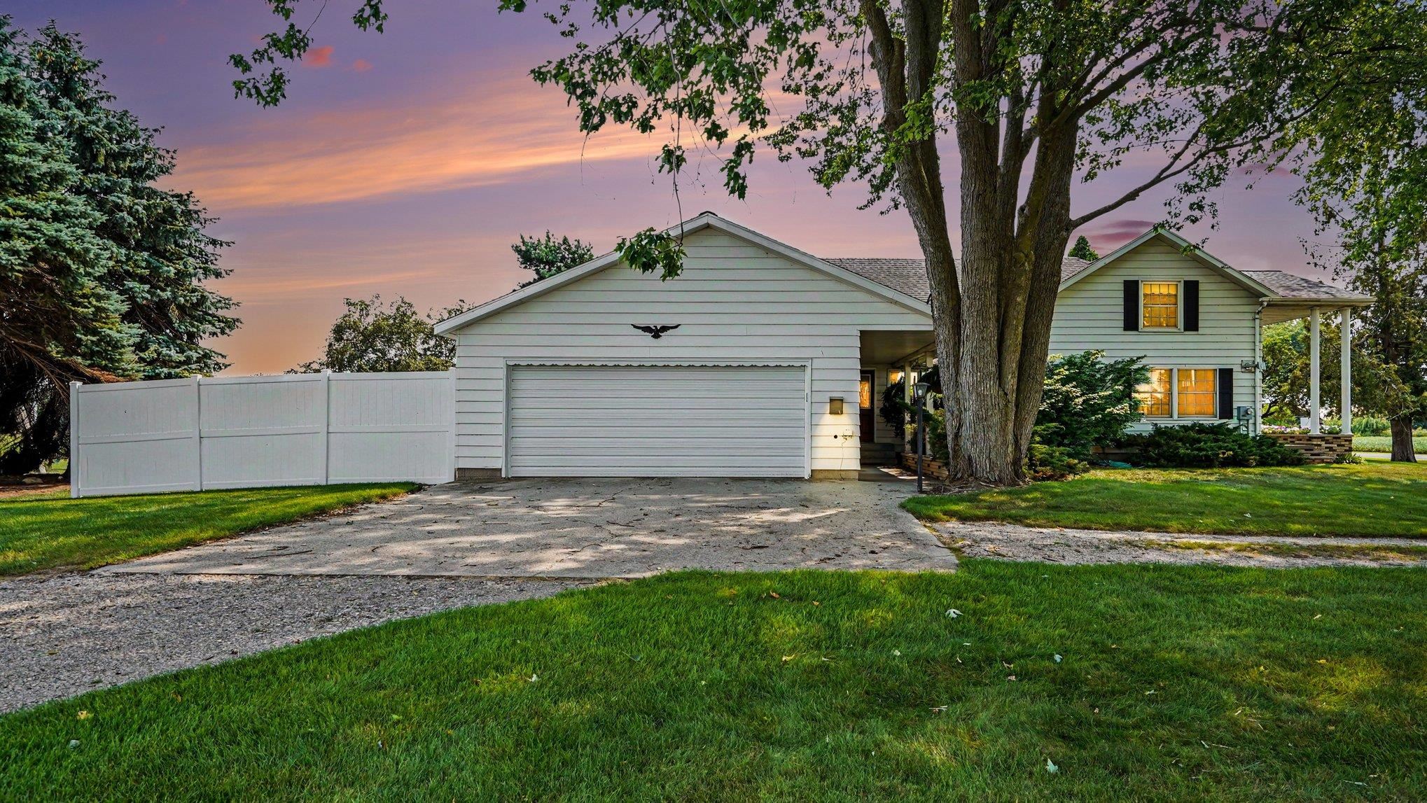 385 S Ely Highway Property Photo 1