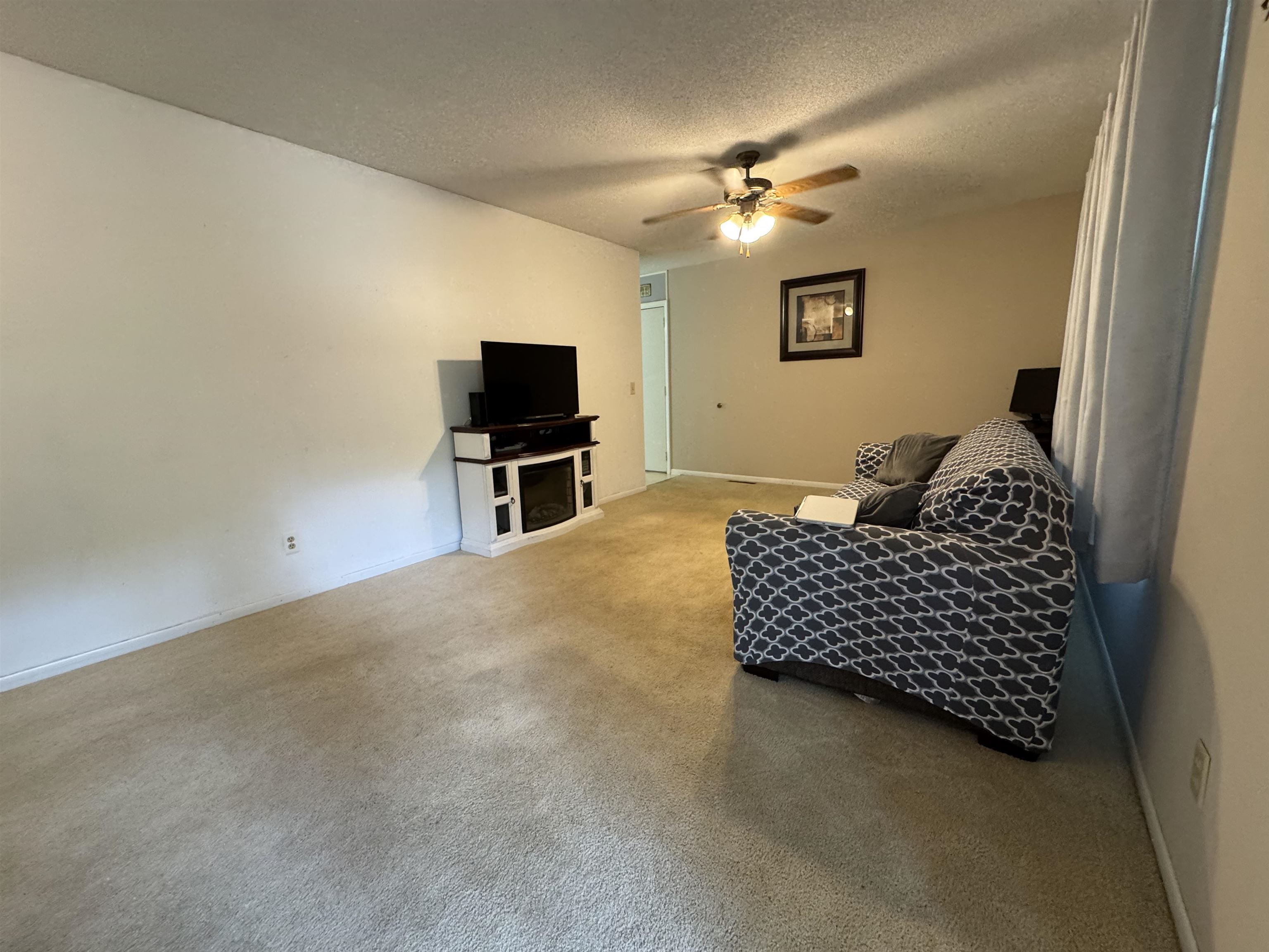 1386 S South Long Lake Road Property Photo 10