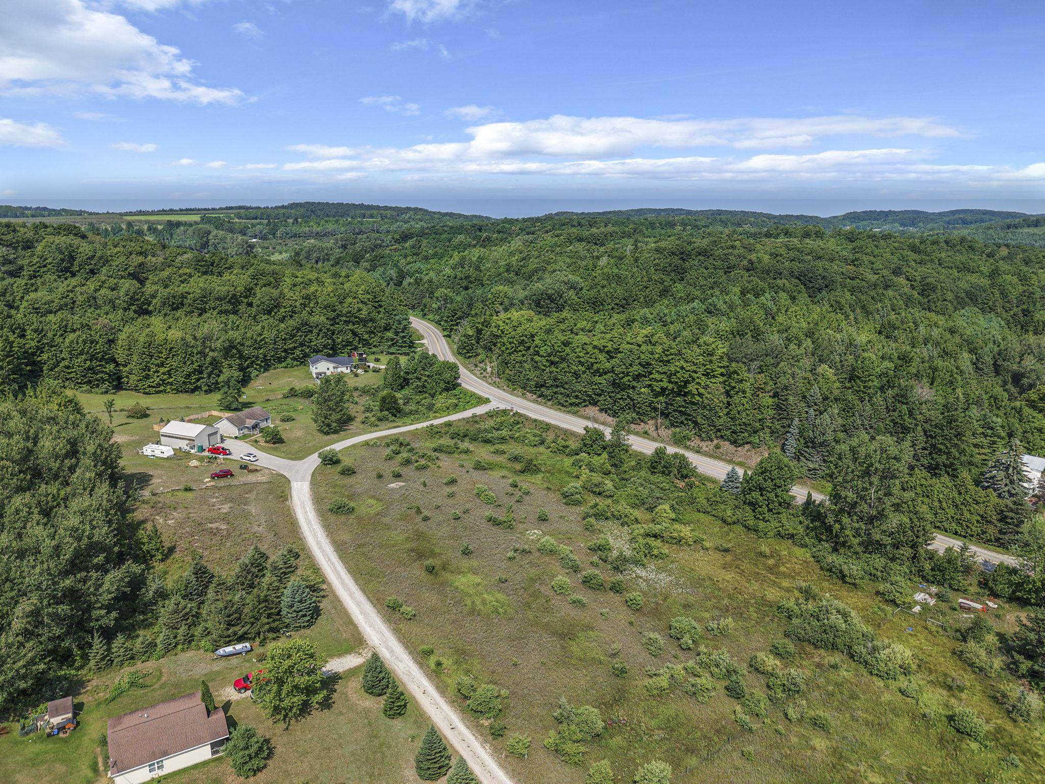 E Pobuda Road Property Photo 9