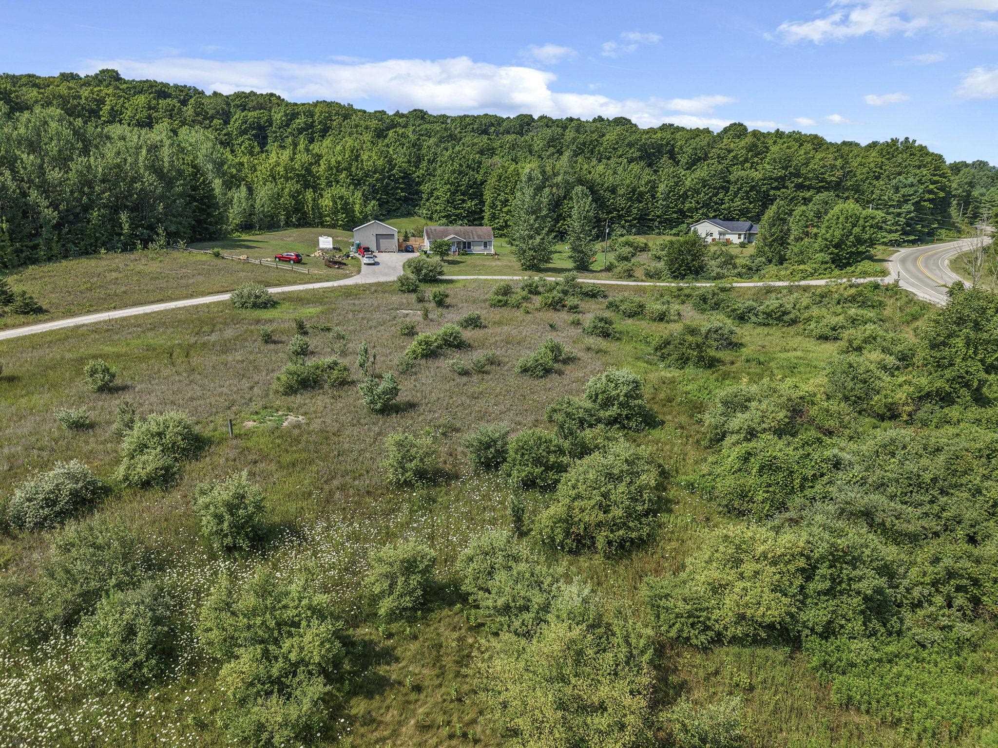 E Pobuda Road Property Photo 12