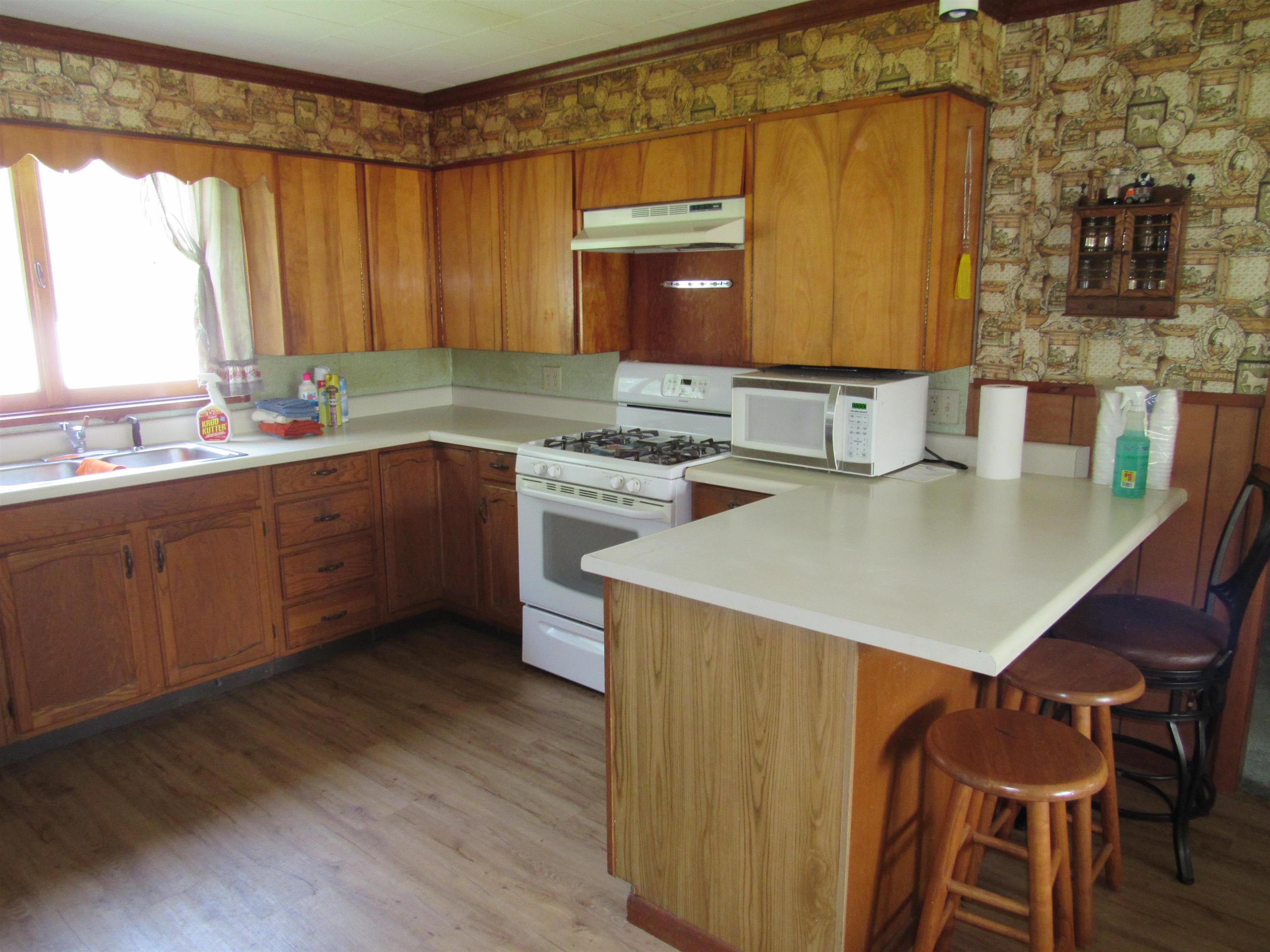 902 Fourth Street Property Photo 2