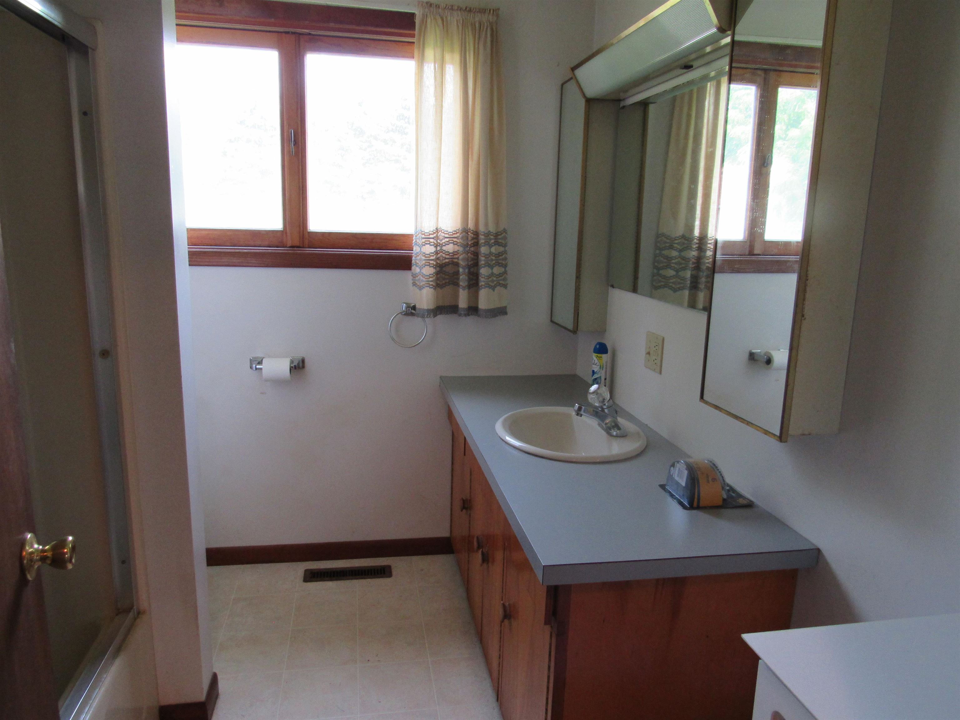 902 Fourth Street Property Photo 9