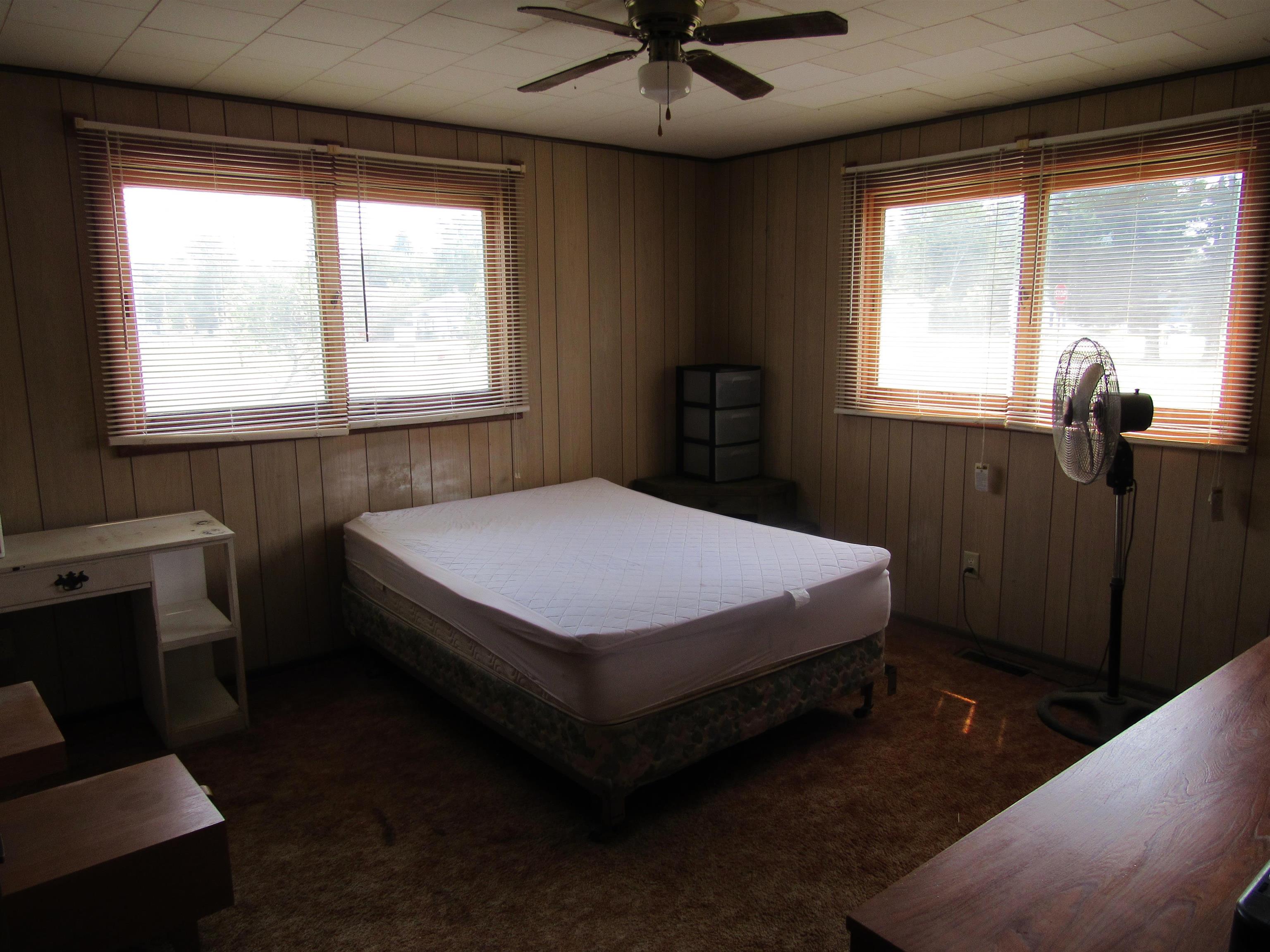 902 Fourth Street Property Photo 11