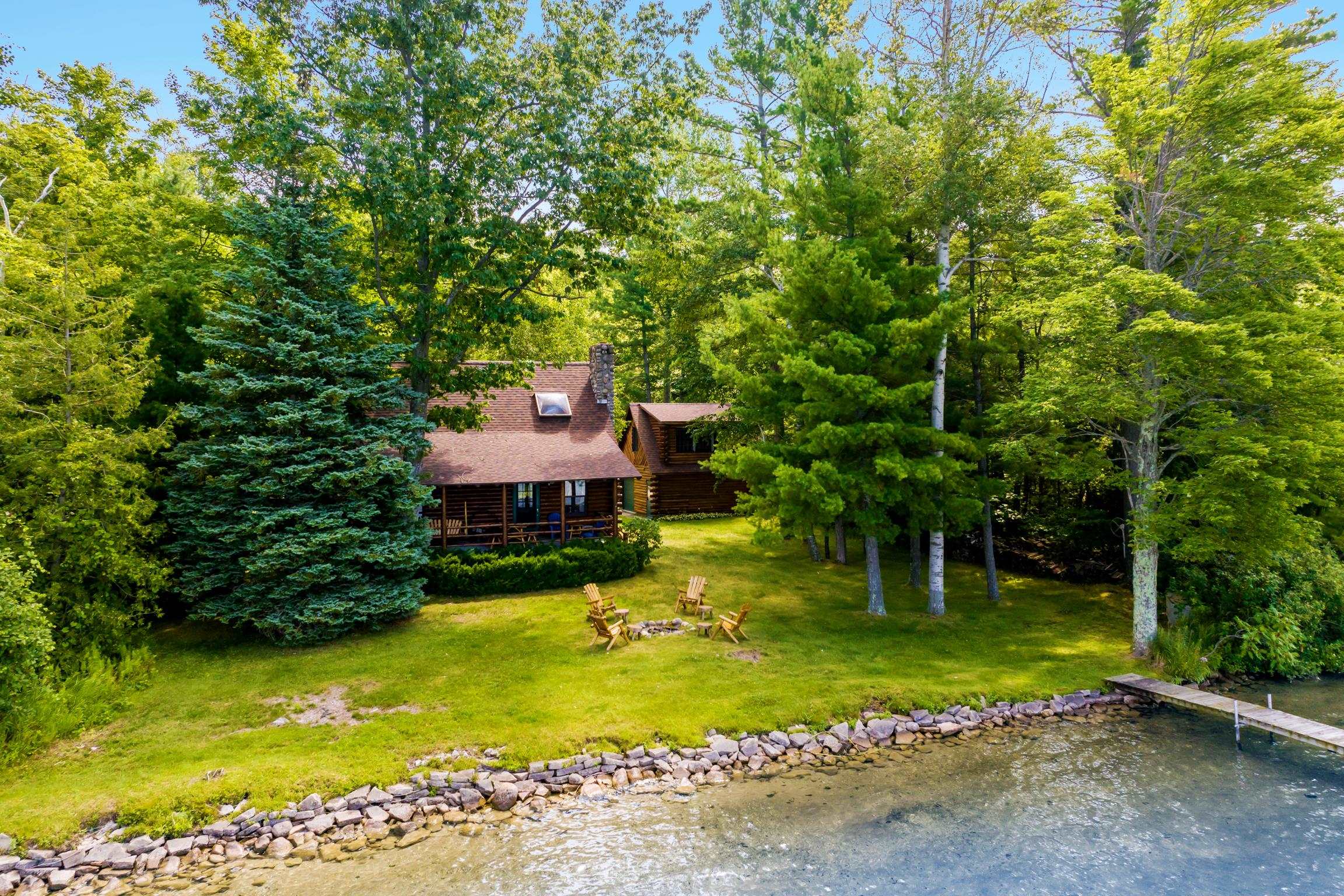 6936 Birchwood Property Photo 1