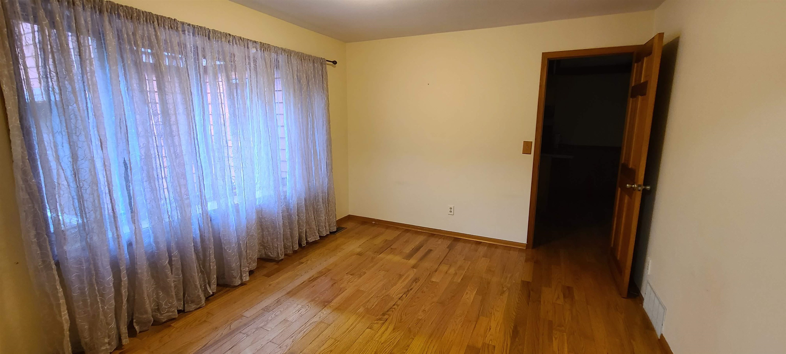 4534 Oakridge Drive Property Photo 15