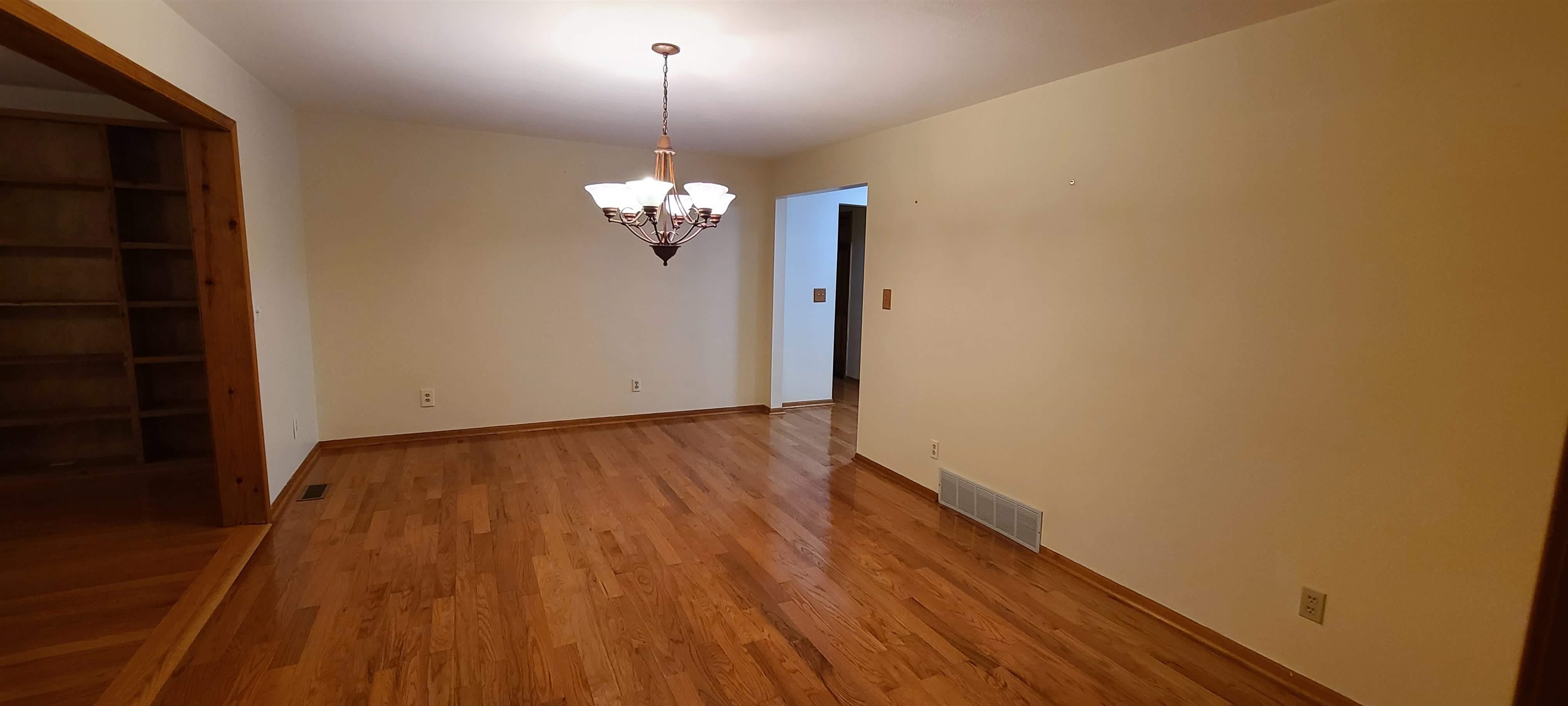 4534 Oakridge Drive Property Photo 16