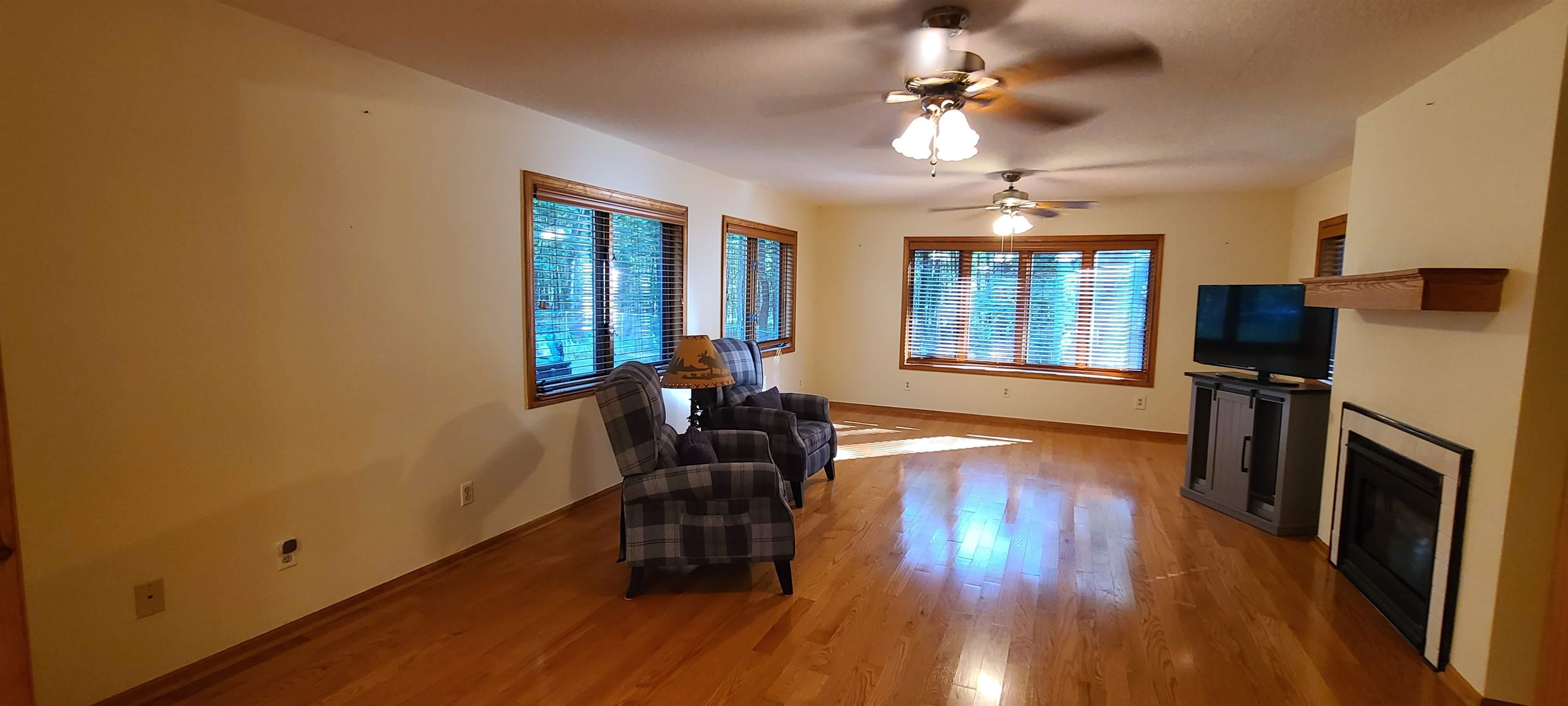 4534 Oakridge Drive Property Photo 18